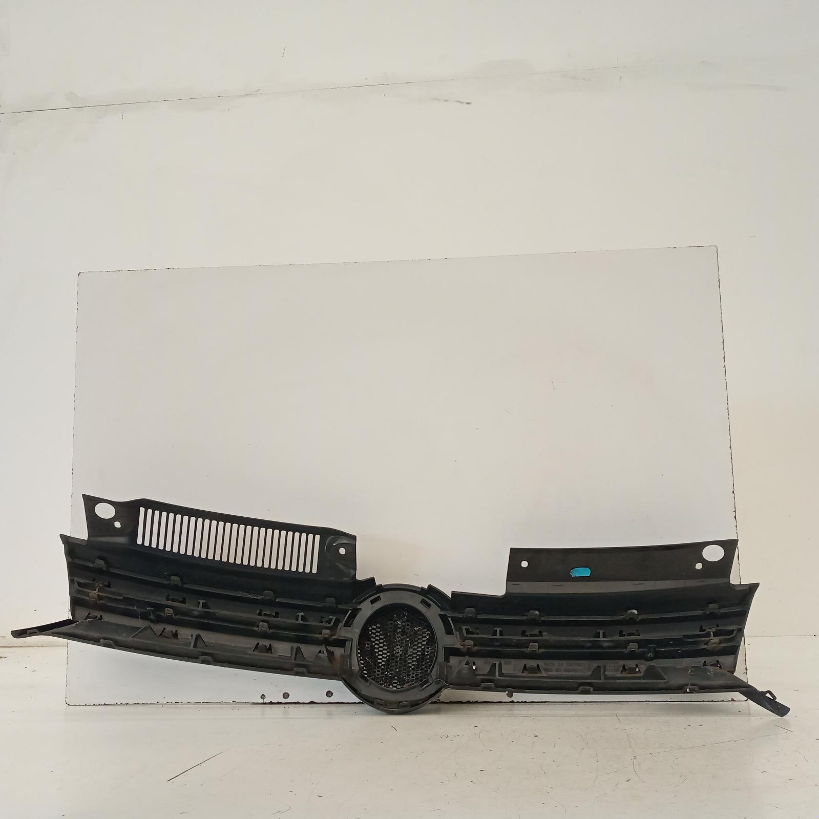 View Auto part Grille Volkswagen Golf 2010