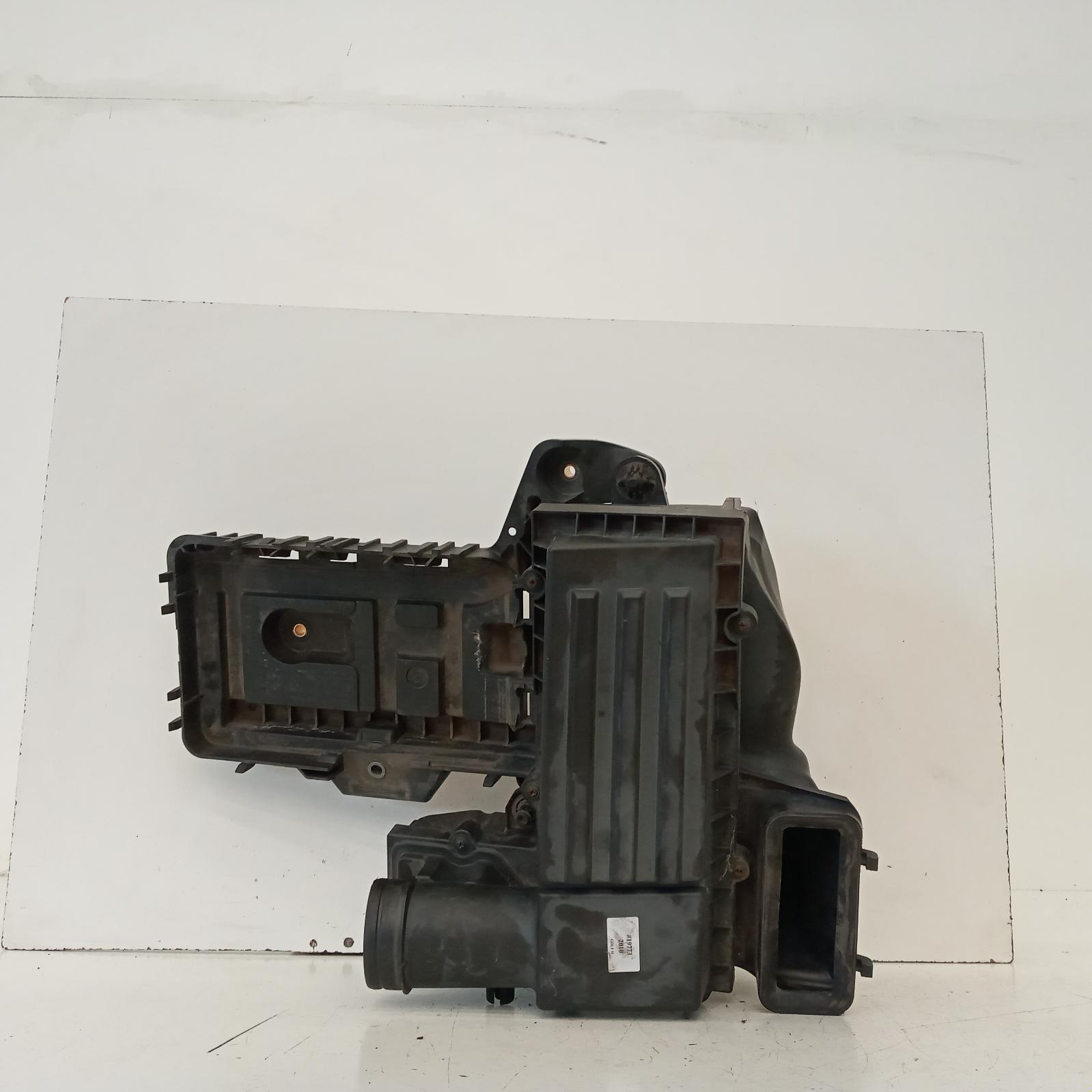 View Auto part Air Cleaner/Box Volkswagen Golf 2010