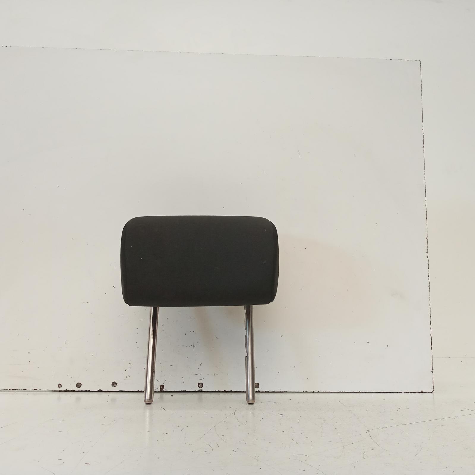 View Auto part Headrest Volkswagen Golf 2010