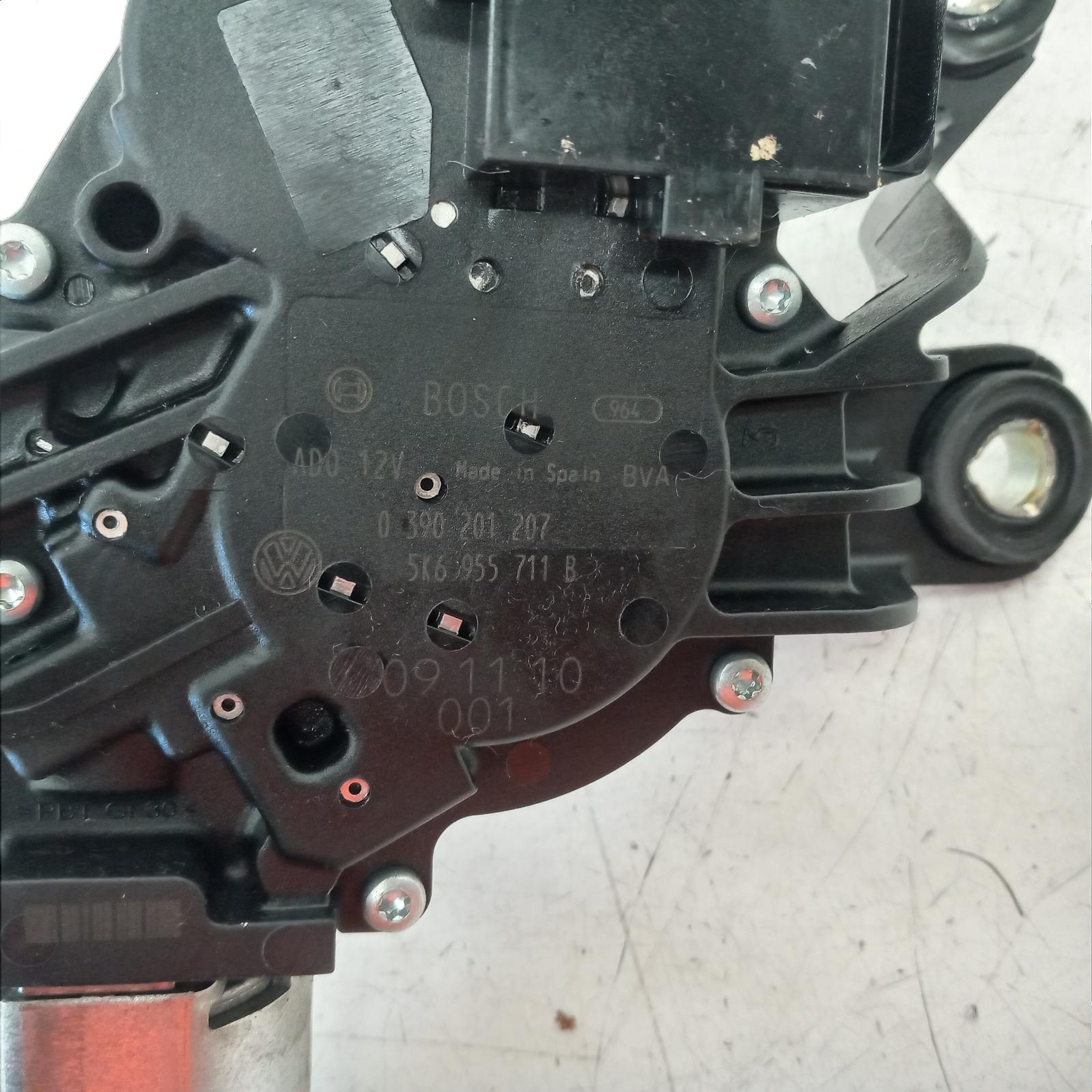 View Auto part Wiper Motor Volkswagen Golf 2010