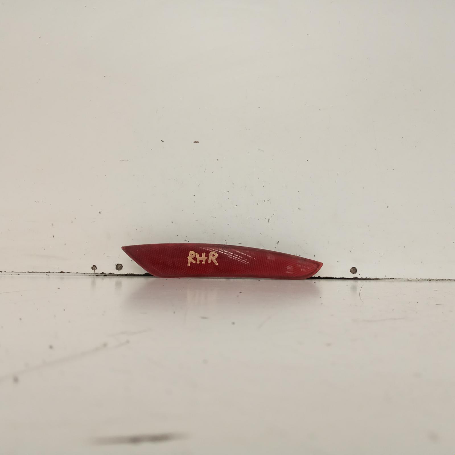 View Auto part Right Taillight Volkswagen Golf 2010