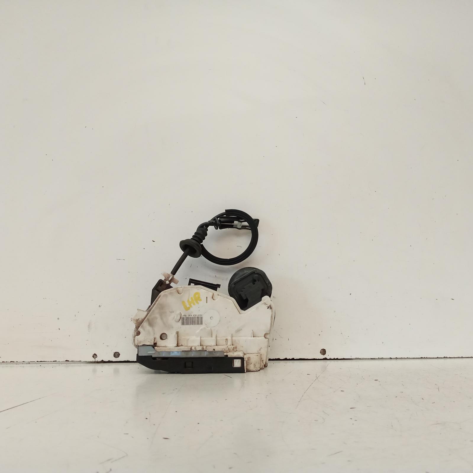 View Auto part Door/Boot/Gate Lock Volkswagen Golf 2010
