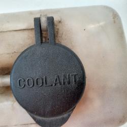 View Auto part Overflow Bottle Kia Carnival/grand Carnival 2014