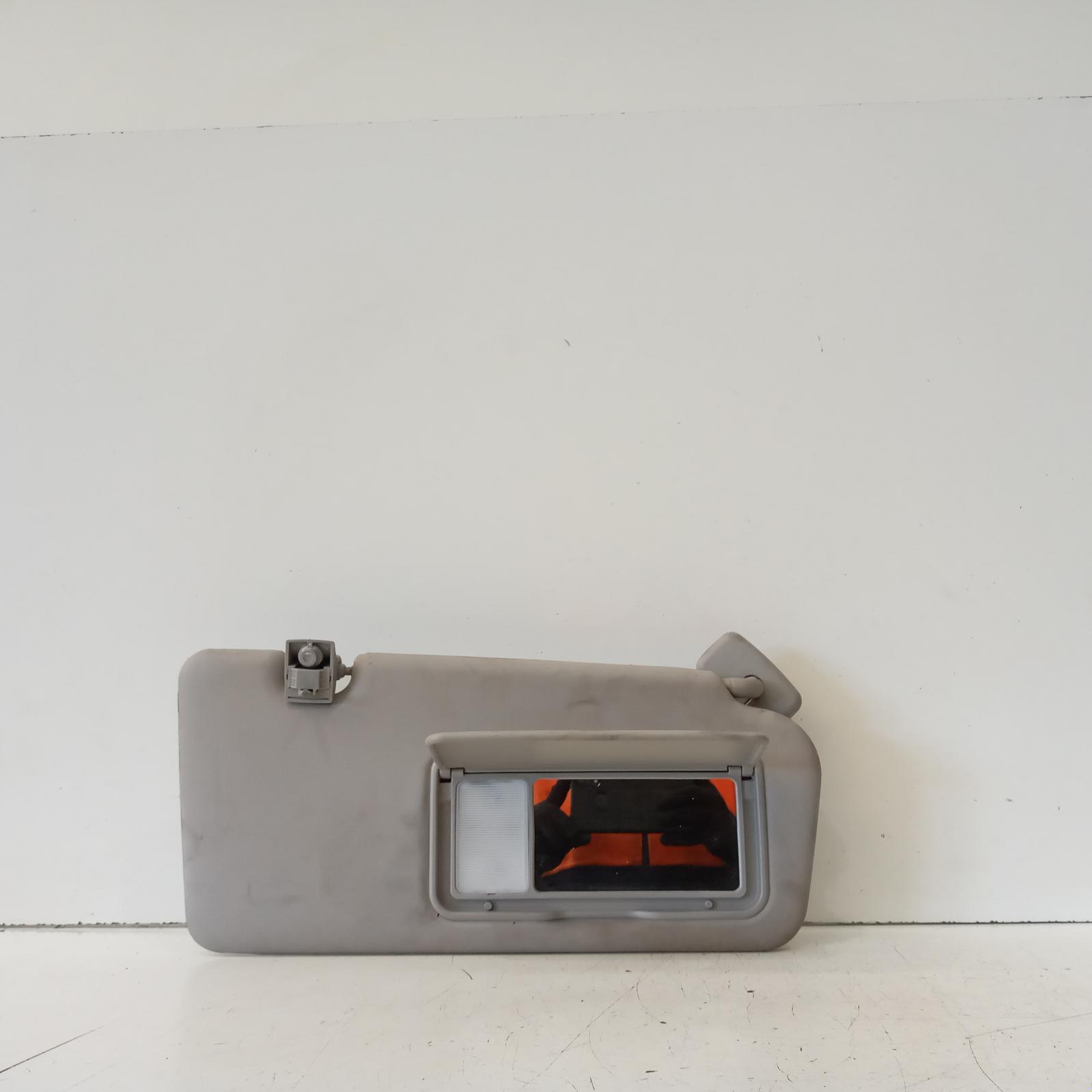 View Auto part Sunvisor Kia Carnival/grand Carnival 2014
