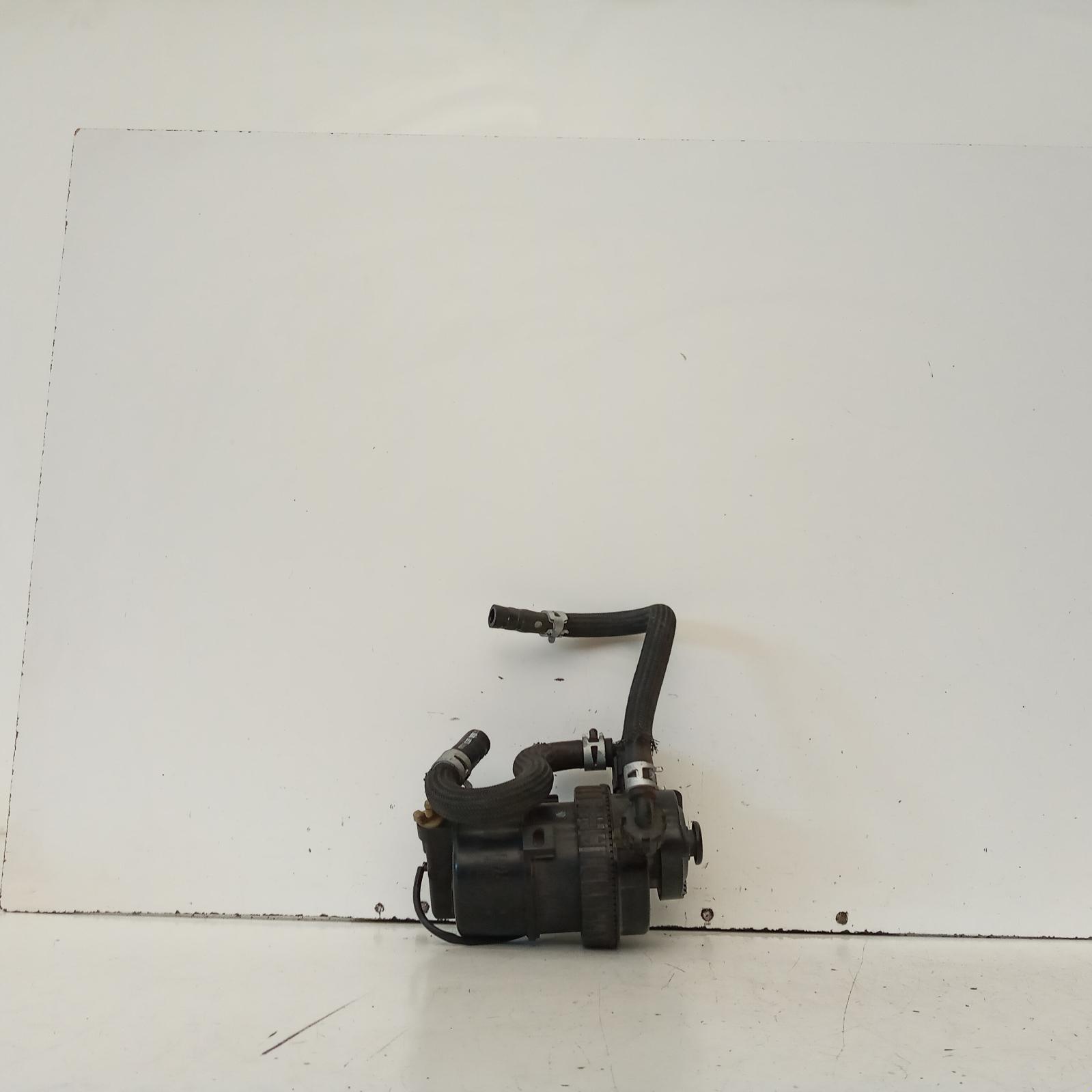 View Auto part Fuel Filter Housing Mitsubishi Triton 2018