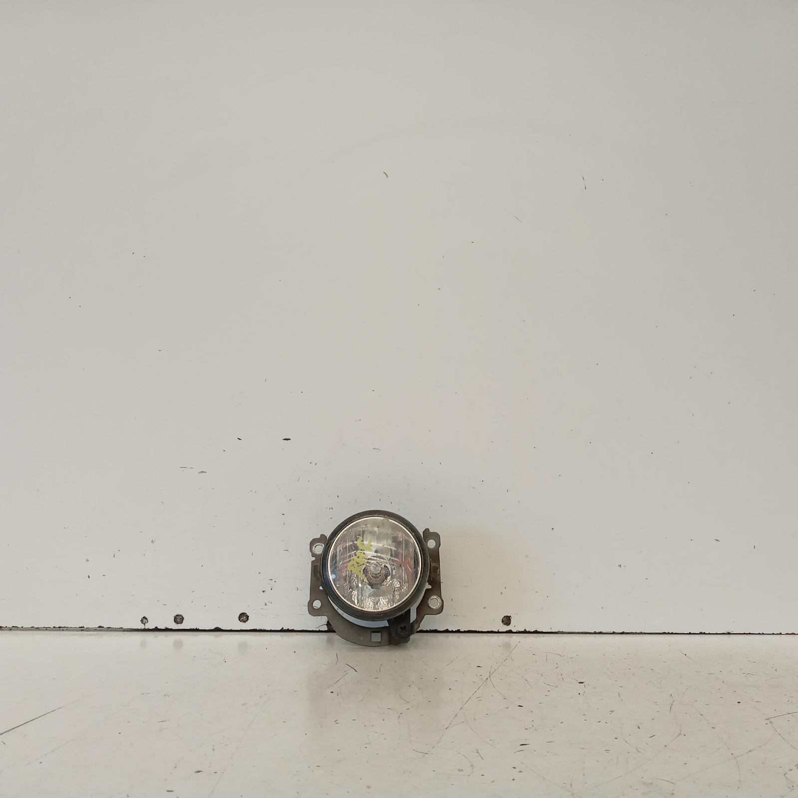 View Auto part Right Indicator/Fog/Side Mitsubishi Triton 2018