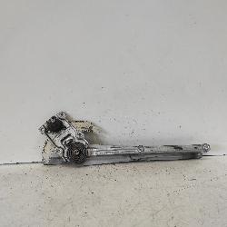 View Auto part Right Front Window Reg/Motor Toyota Hiace 2002