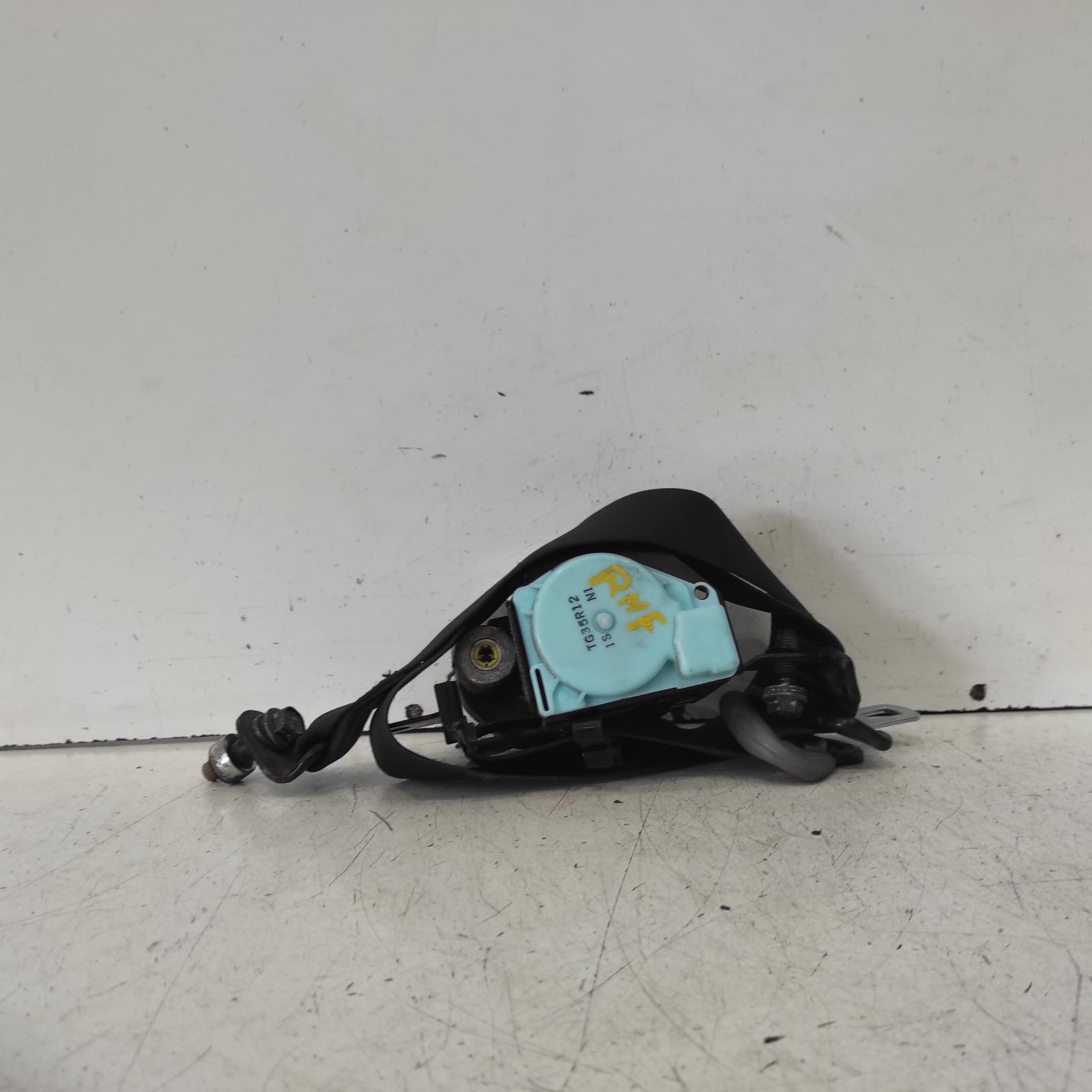 View Auto part Seatbelt/Stalk Toyota Hiace 2002