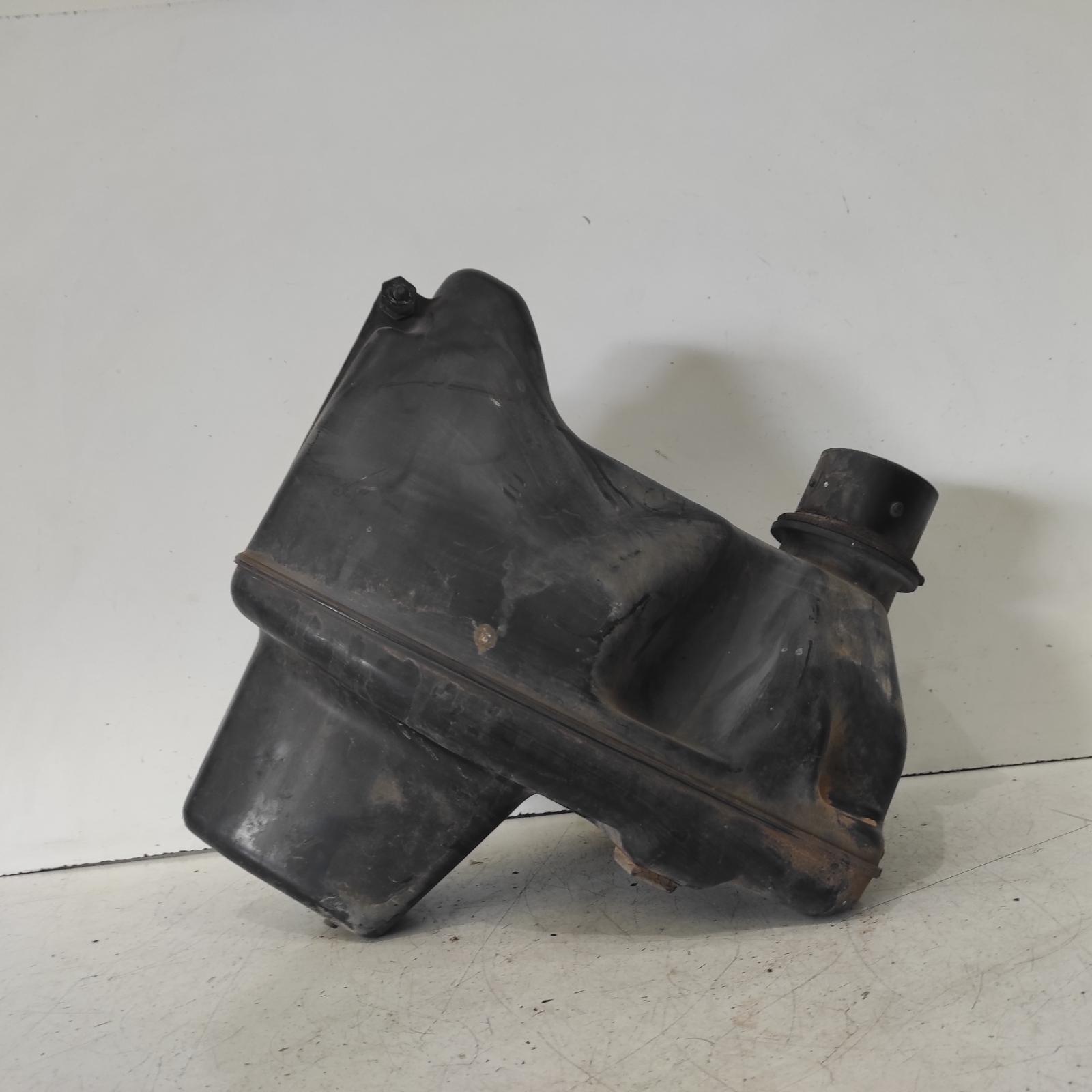 View Auto part Air Cleaner/Box Toyota Hiace 2002