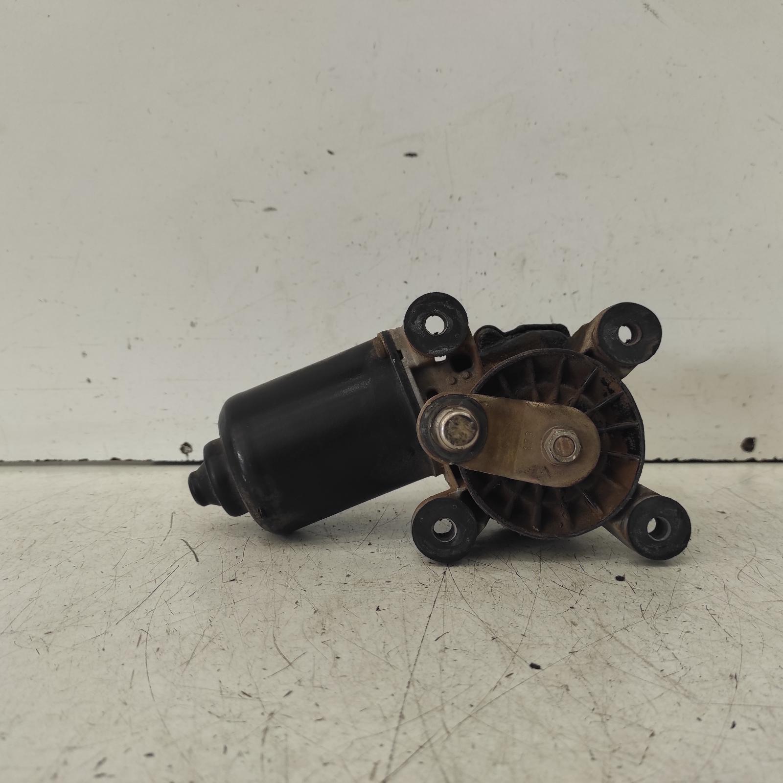 View Auto part Wiper Motor Toyota Hiace 2002