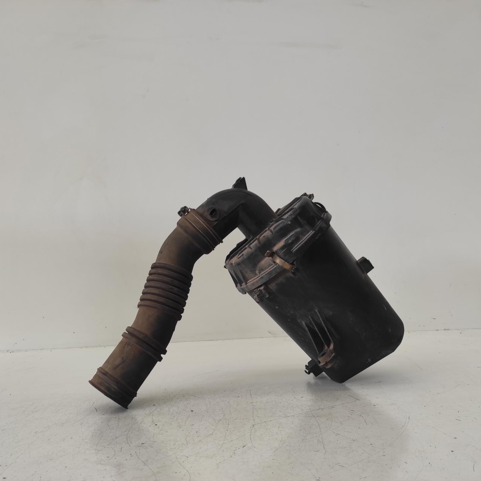 View Auto part Air Cleaner/Box Toyota Hiace 2002
