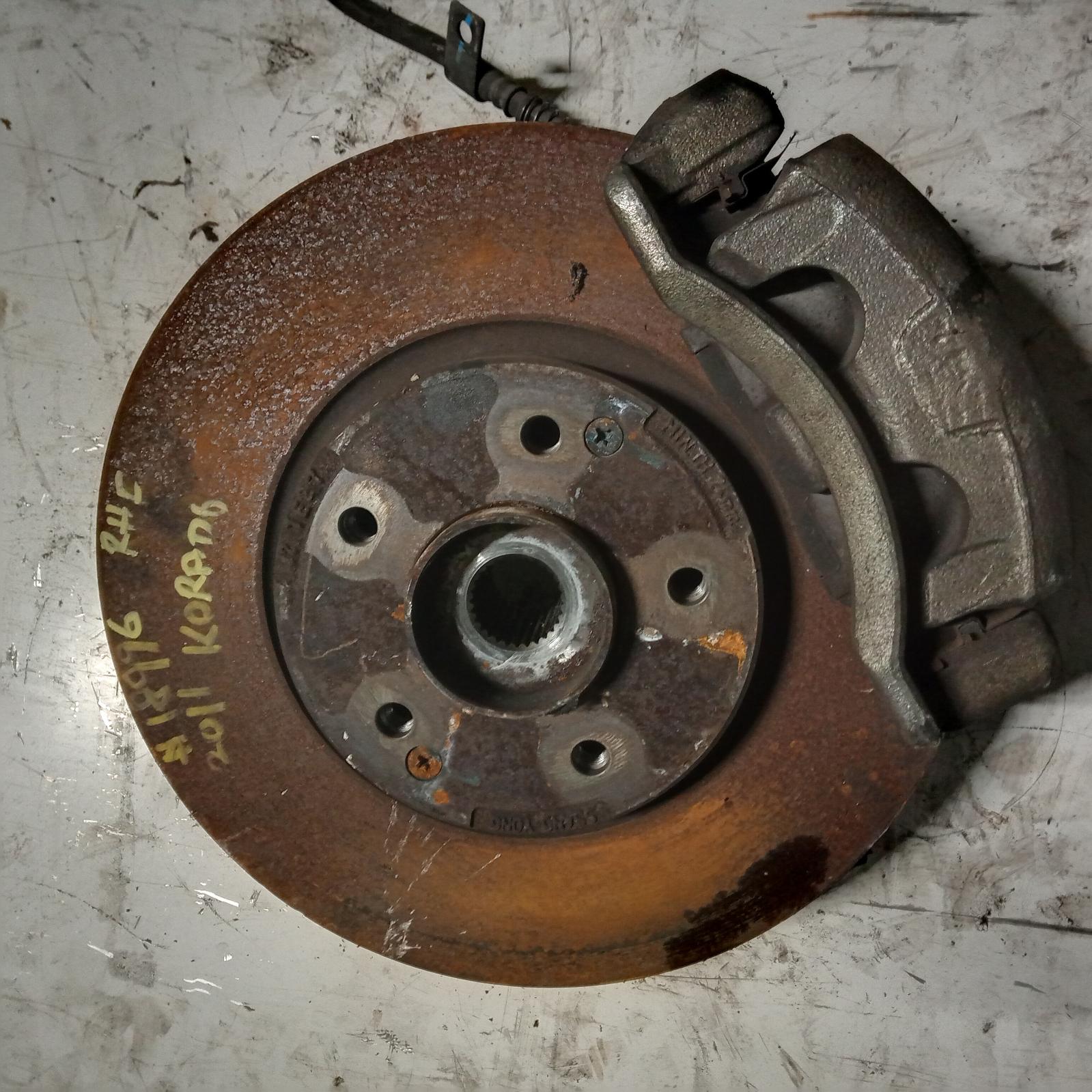 2011 Ssangyong Korando Right Front Hub Assembly View Auto part Right Front Hub Assembly Ssangyong Korando 2011