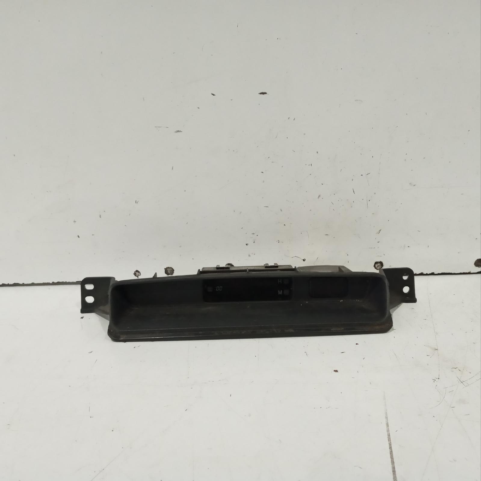 View Auto part Clock Toyota Hilux 2010