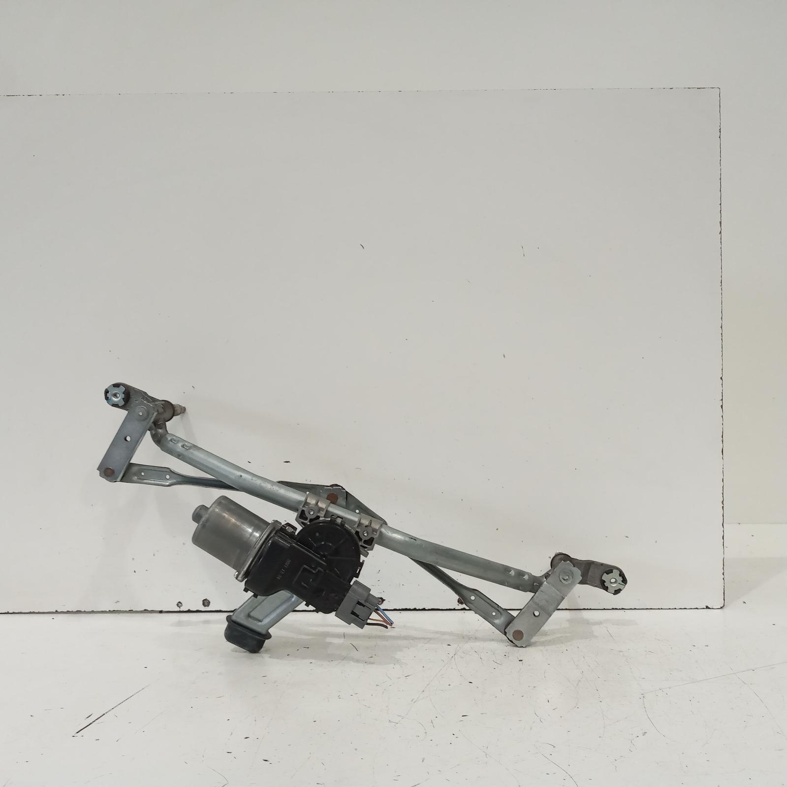 View Auto part Wiper Motor Mitsubishi Express 2022