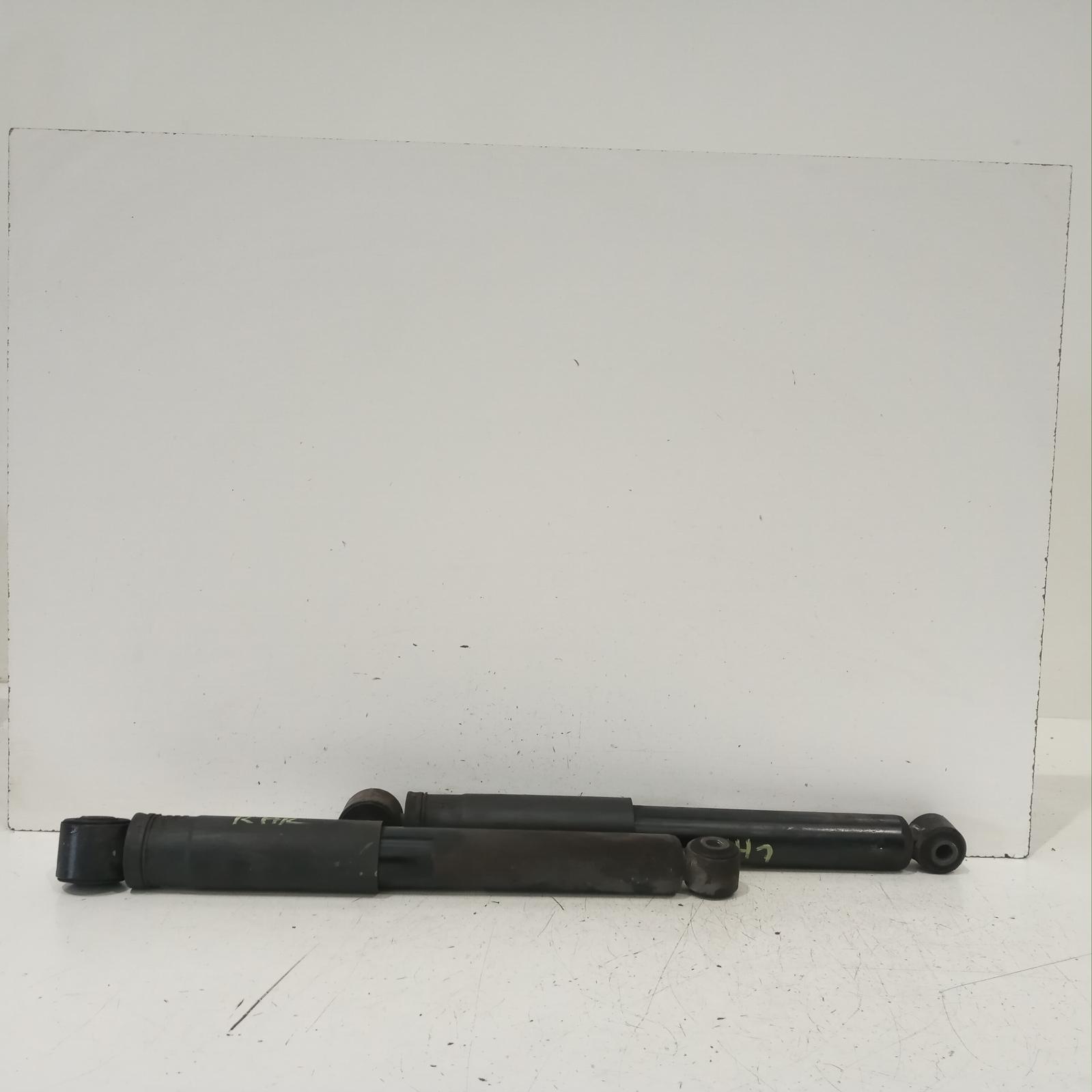 View Auto part Shock Absorber Mitsubishi Express 2022