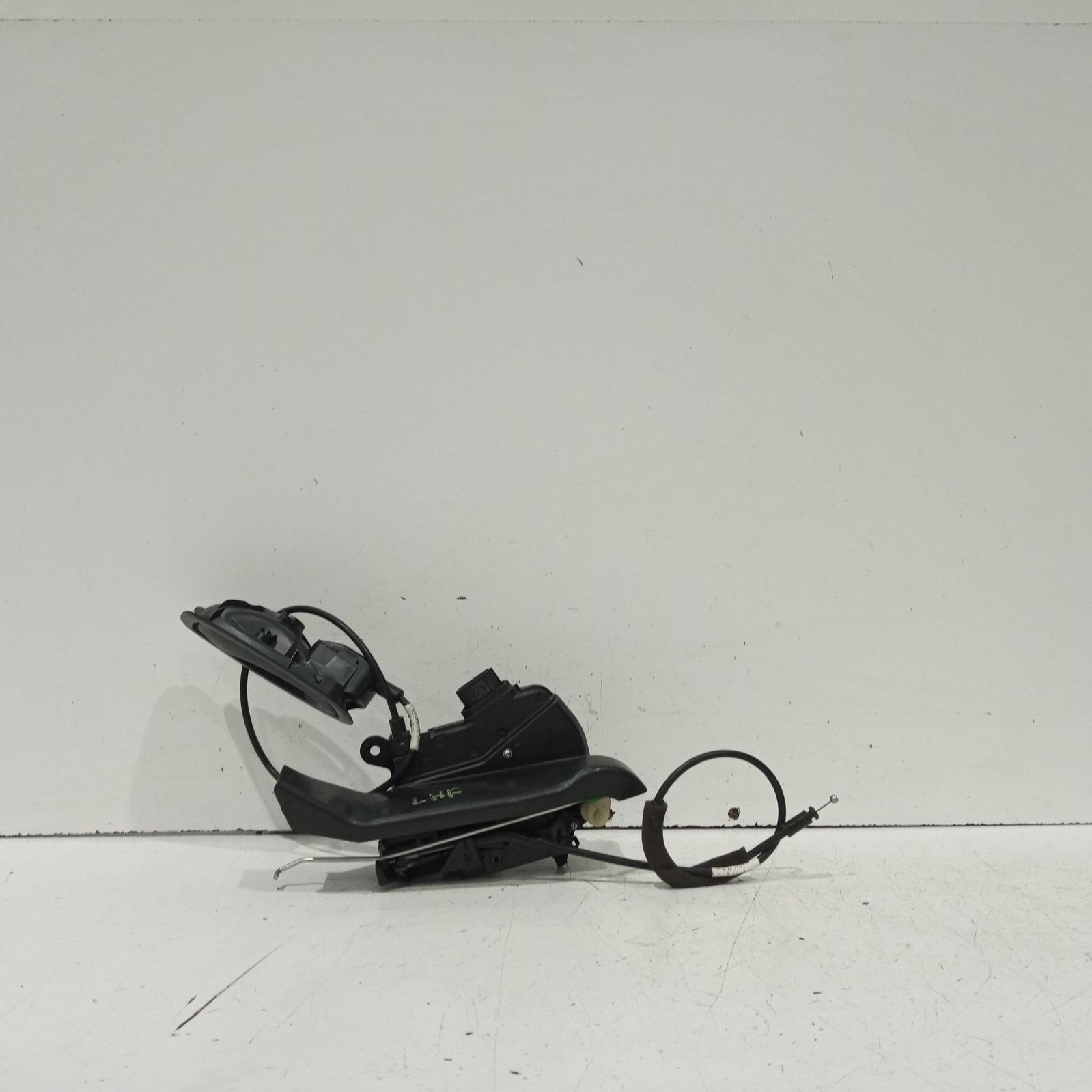 View Auto part Door/Boot/Gate Lock Mitsubishi Express 2022