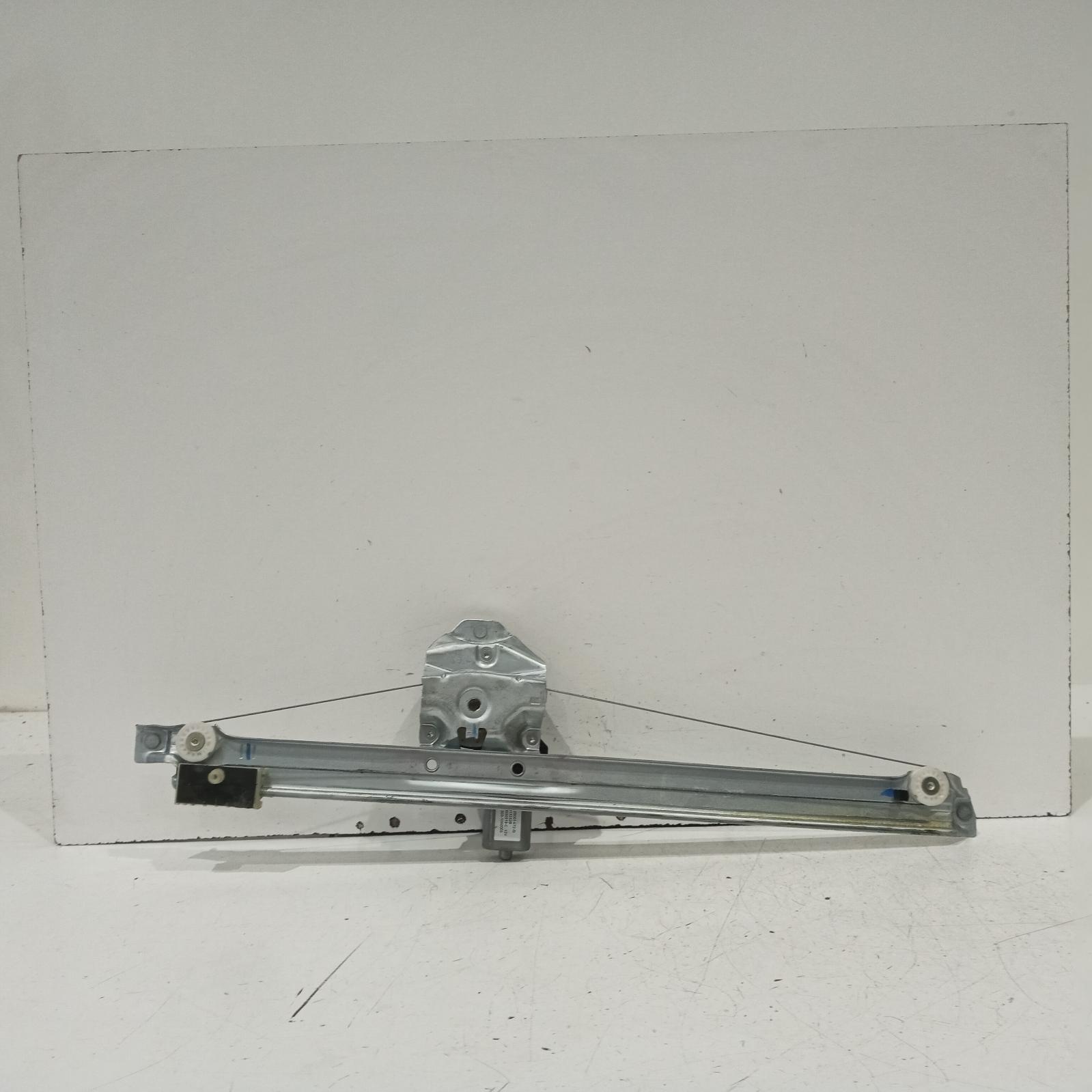 View Auto part Left Front Window Reg/Motor Mitsubishi Express 2022