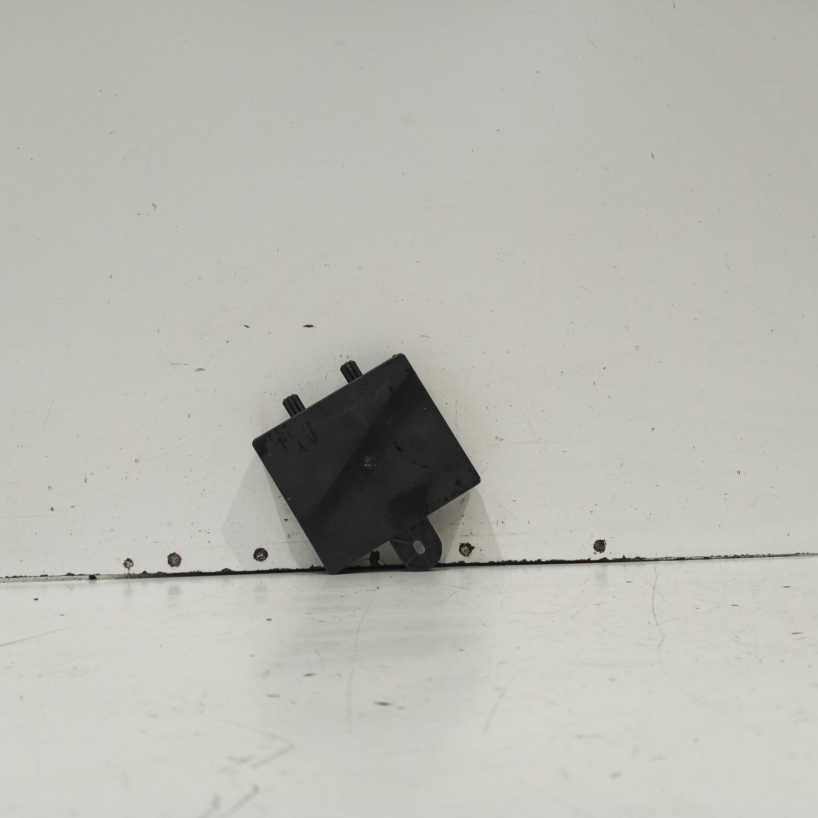 View Auto part Ecu Mitsubishi Express 2022