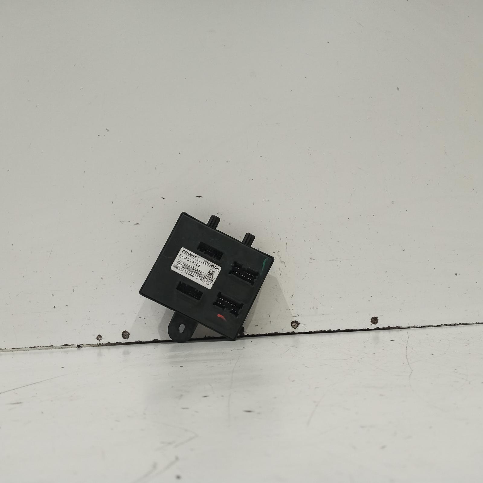 View Auto part Ecu Mitsubishi Express 2022