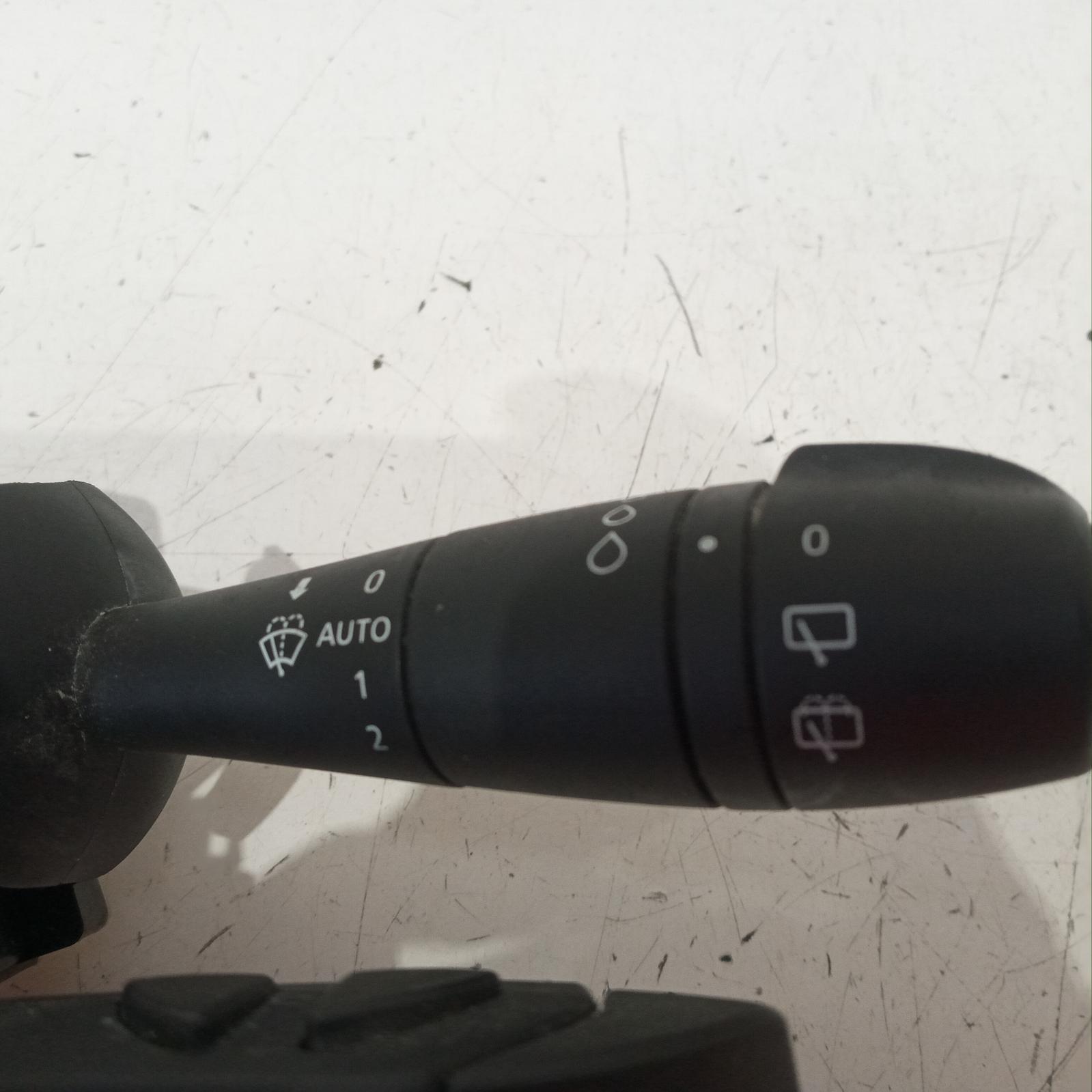 View Auto part Combination Switch Mitsubishi Express 2022