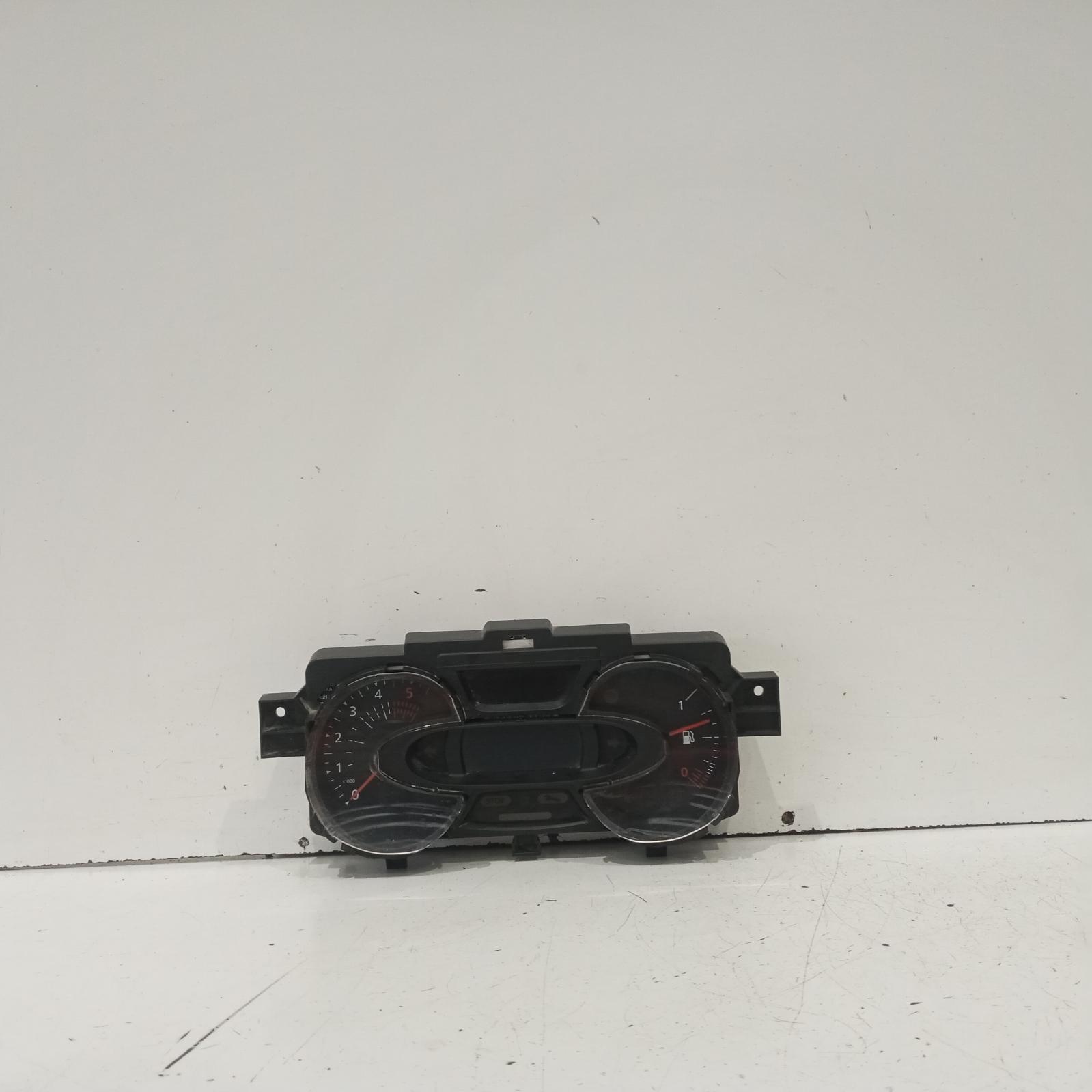 View Auto part Instrument Cluster Mitsubishi Express 2022