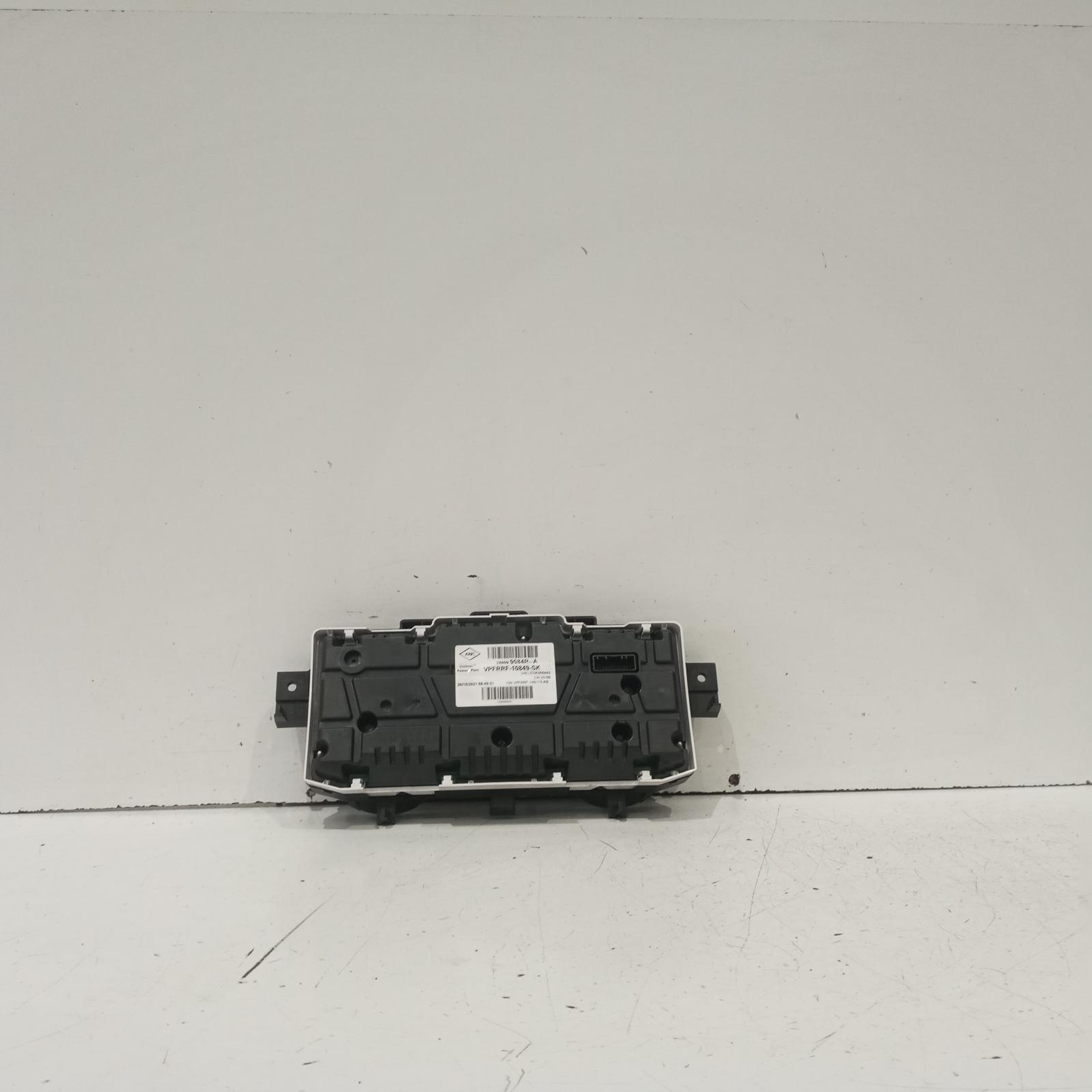 View Auto part Instrument Cluster Mitsubishi Express 2022