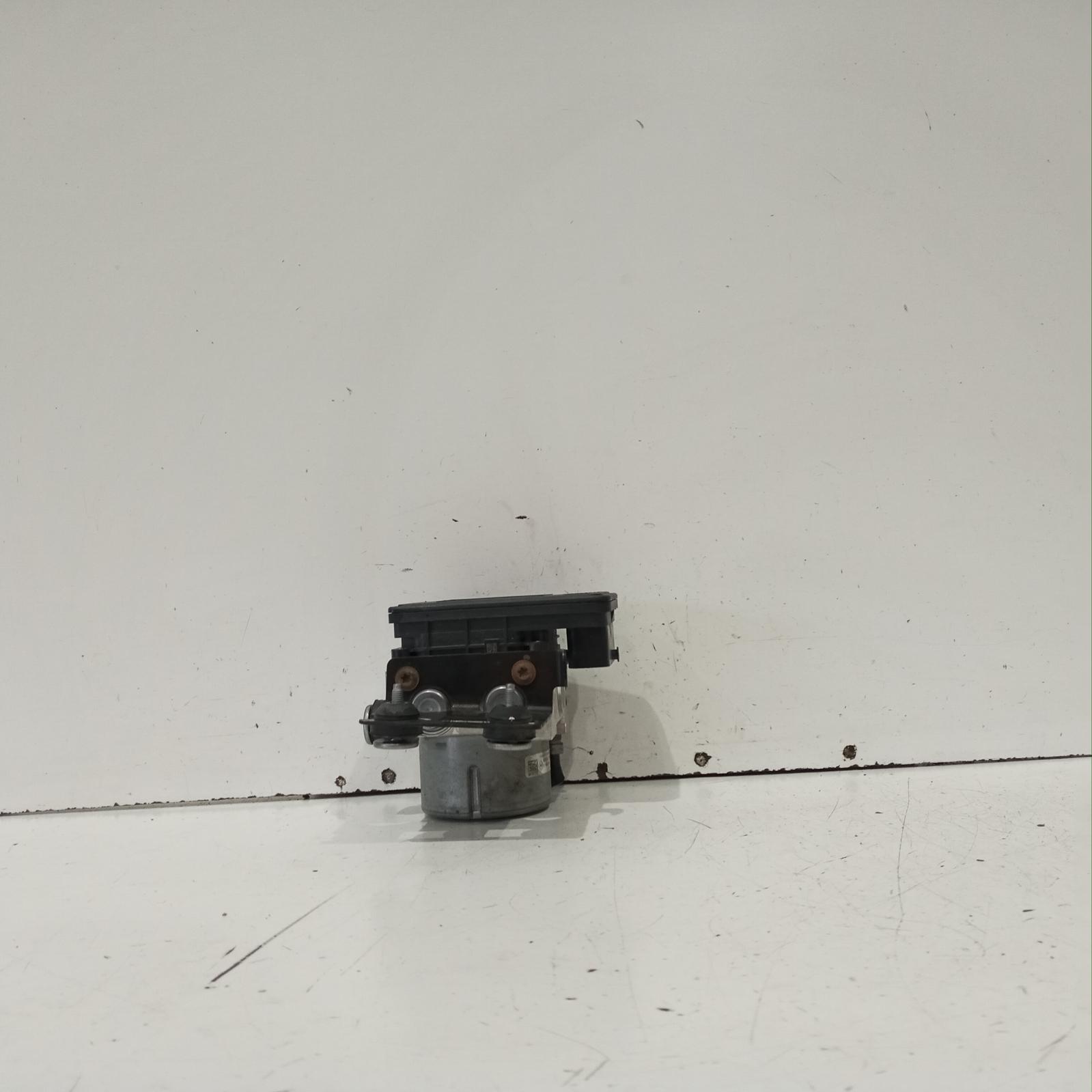 View Auto part Abs Pump/Modulator Mitsubishi Express 2022