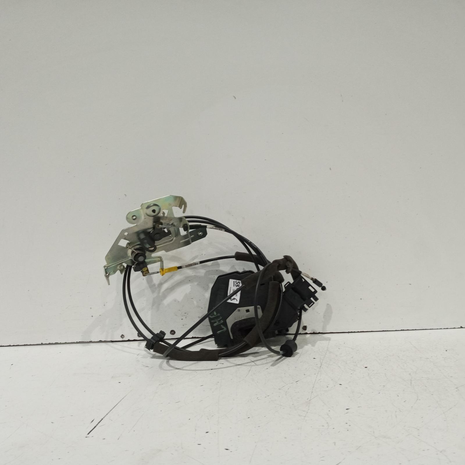 View Auto part Door/Boot/Gate Lock Mitsubishi Express 2022