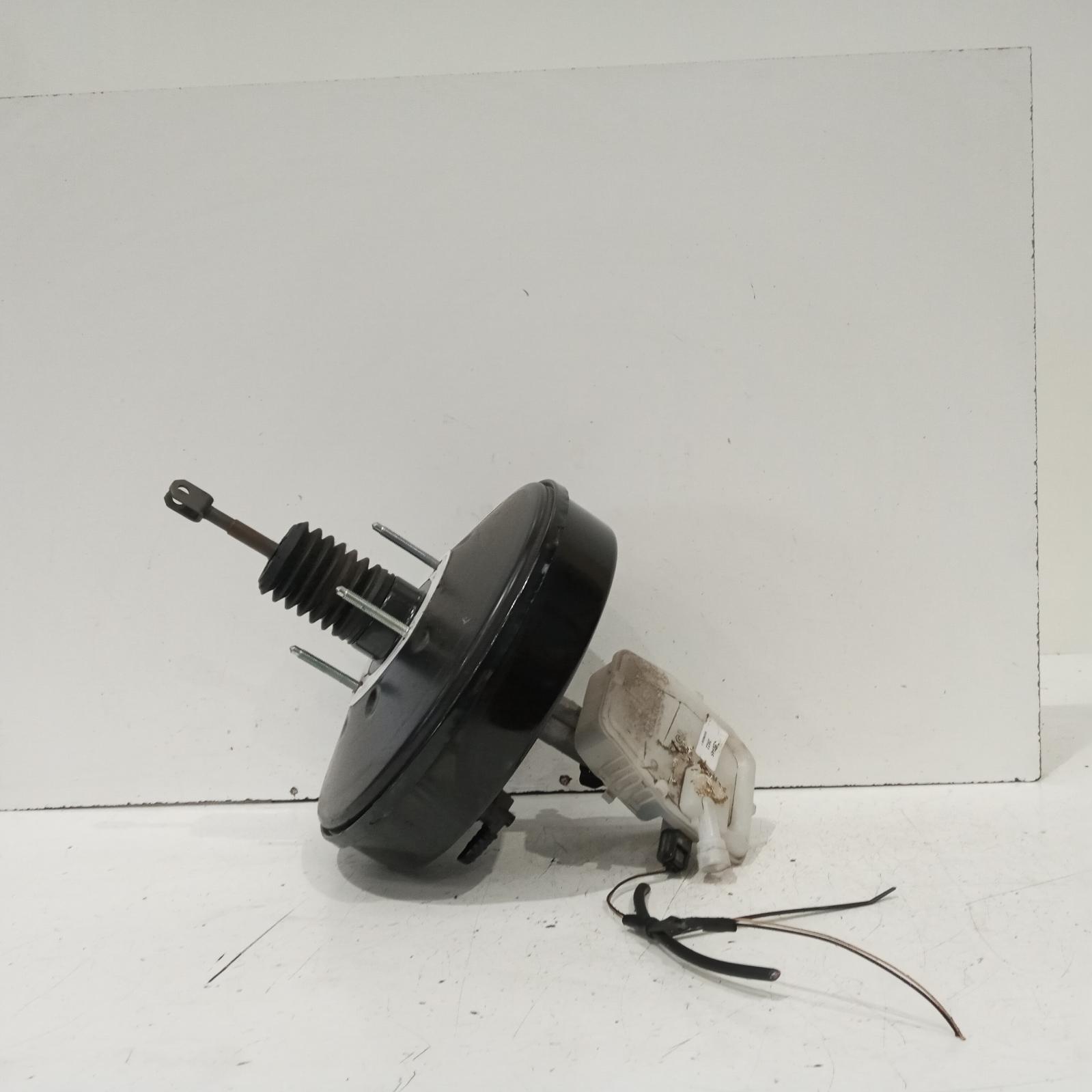 View Auto part Brake Booster Mitsubishi Express 2022
