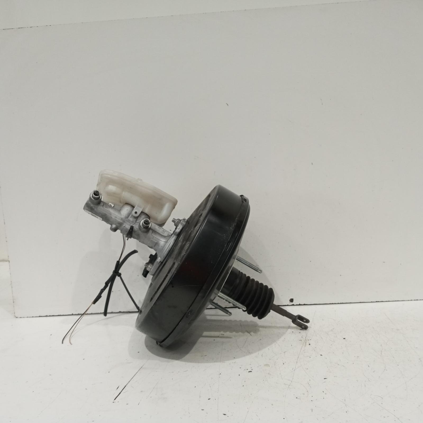 View Auto part Brake Booster Mitsubishi Express 2022