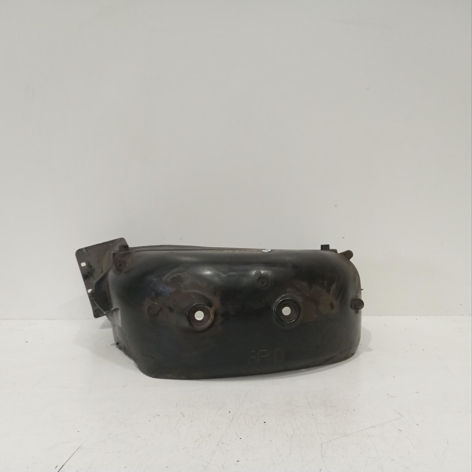 View Auto part Right Guard Liner Mitsubishi Express 2022