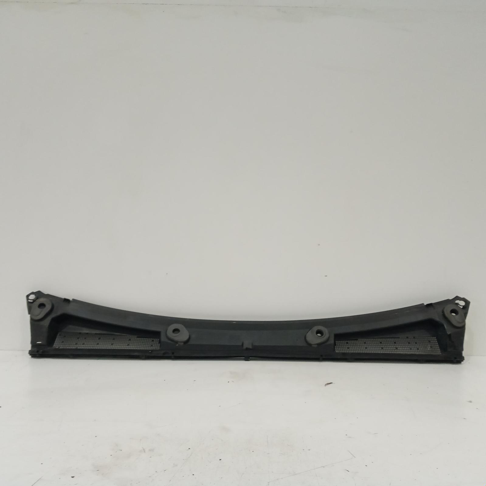 View Auto part Plenum Chamber Mitsubishi Express 2022