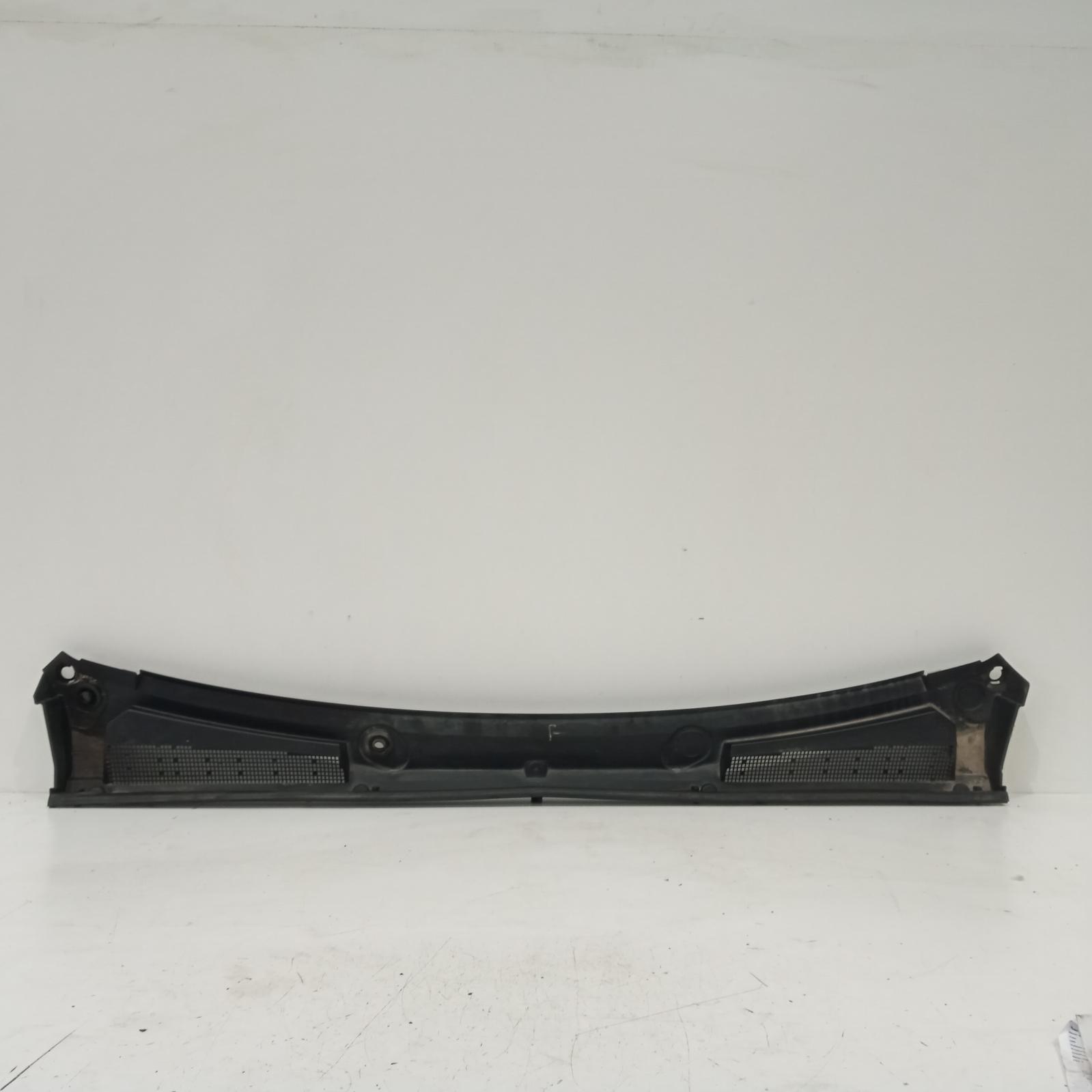 View Auto part Plenum Chamber Mitsubishi Express 2022