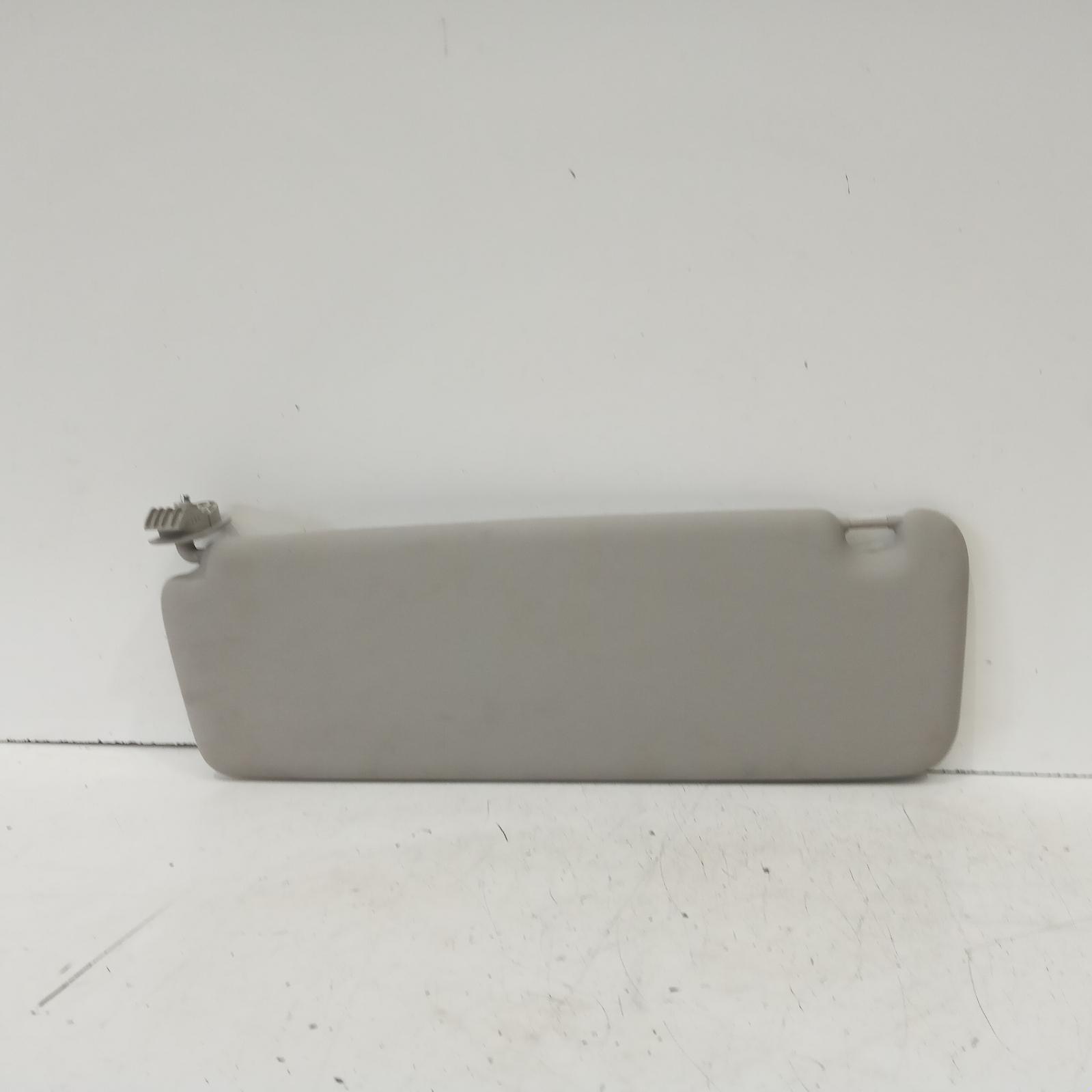 View Auto part Sunvisor Mitsubishi Express 2022