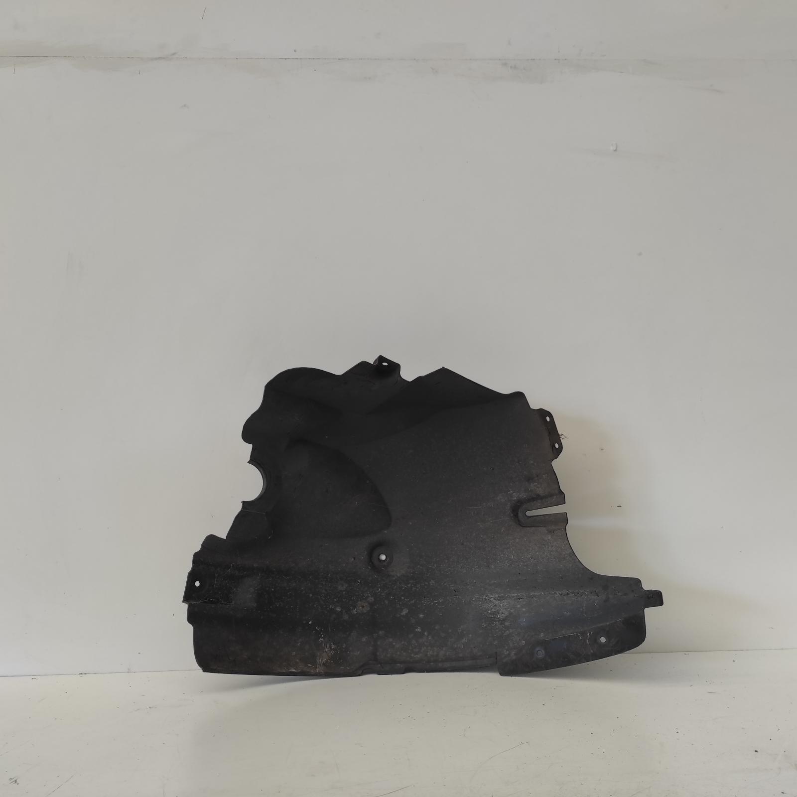 View Auto part Right Guard Liner Mercedes Sprinter 2015