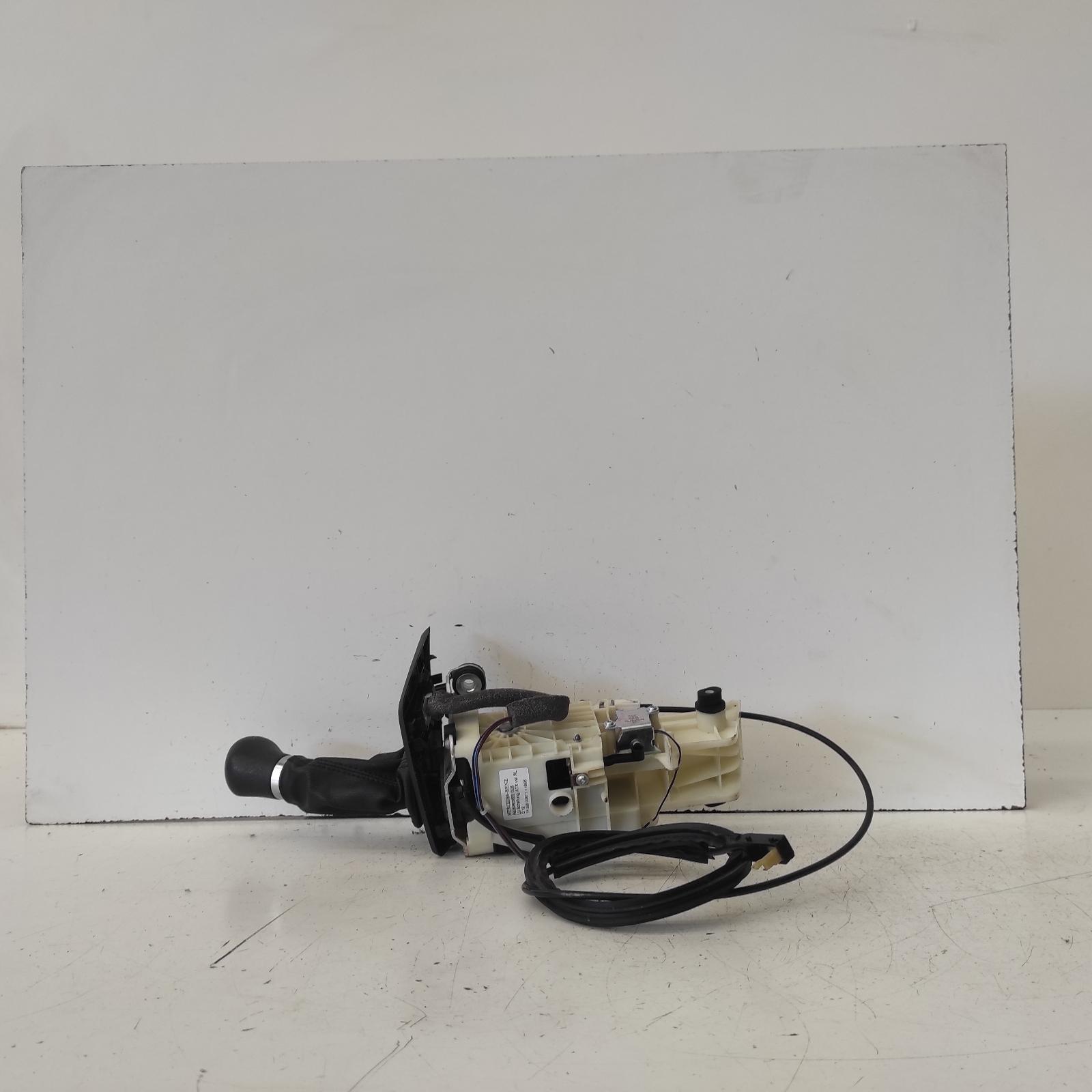 View Auto part Gear Stick/Shifter Mercedes Sprinter 2015