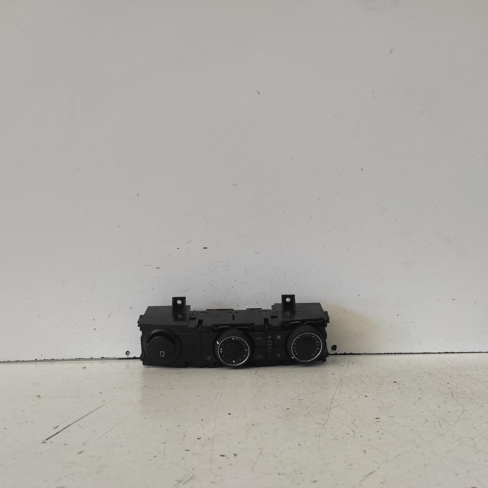 View Auto part Heater/Ac Controls Mercedes Sprinter 2015