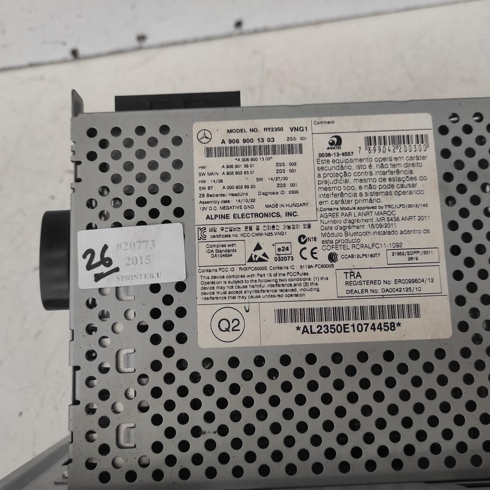 View Auto part Radio/Cd/Dvd/Sat/Tv Mercedes Sprinter 2015