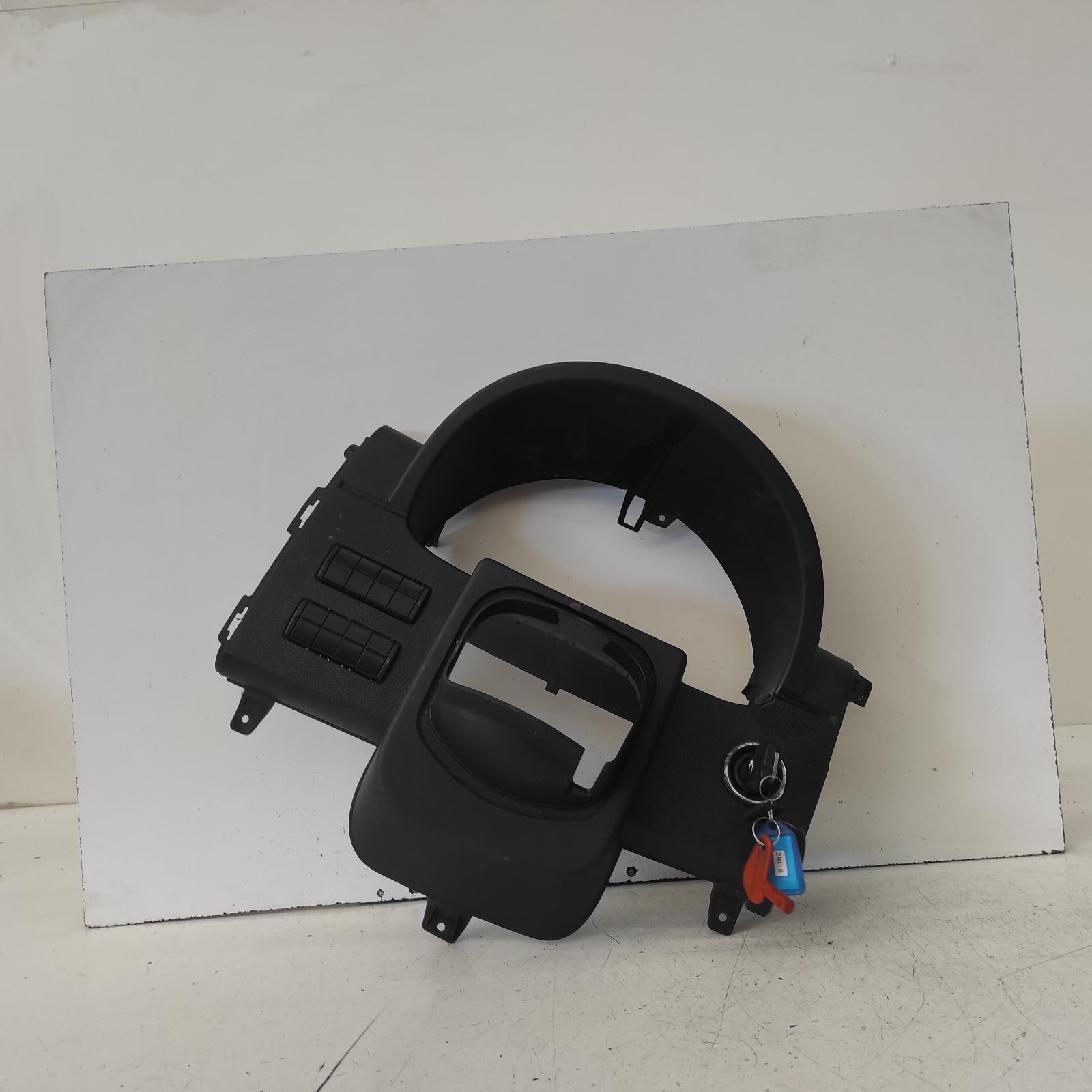 View Auto part Ignition W/ Key Mercedes Sprinter 2015