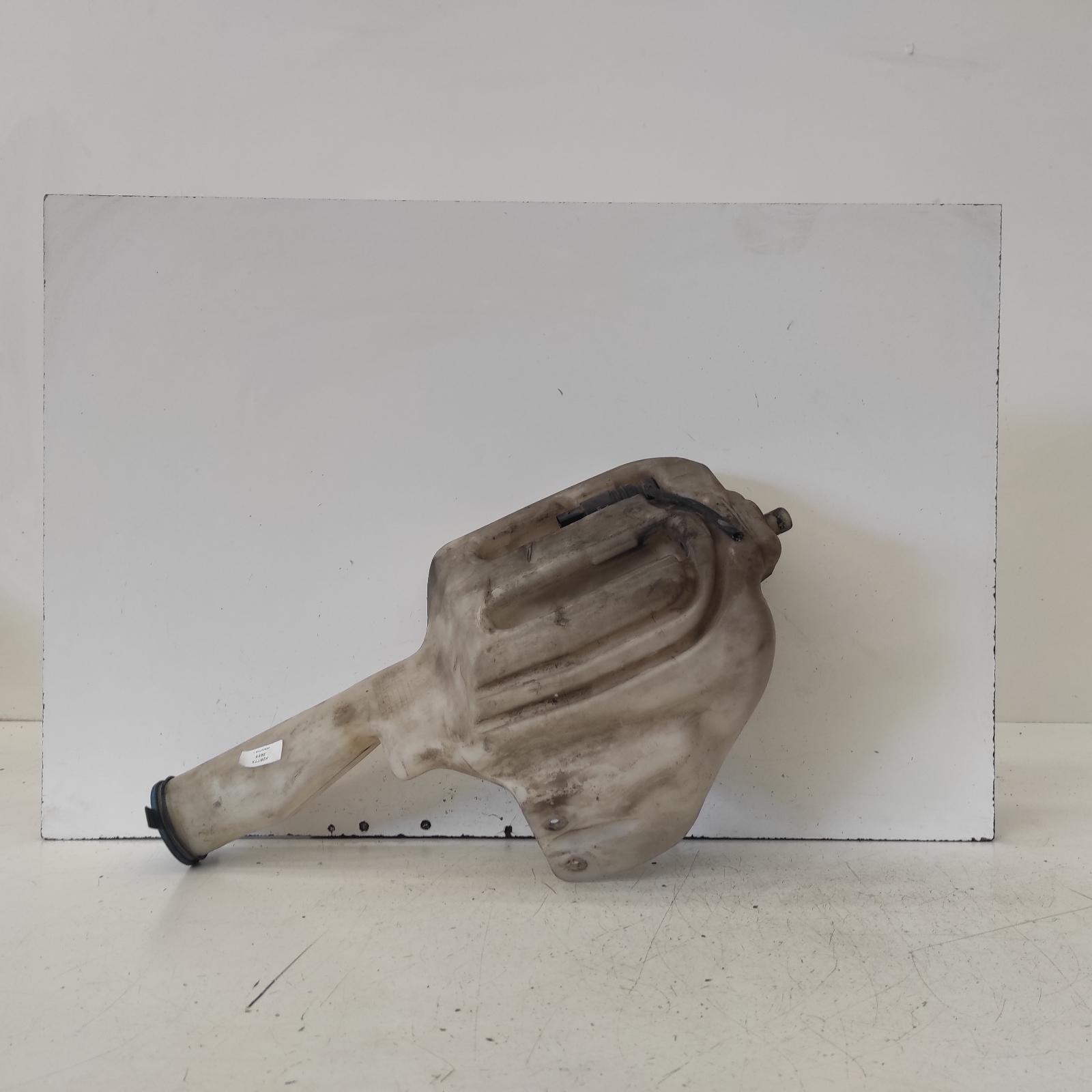 View Auto part Washer Bottle Mercedes Sprinter 2015