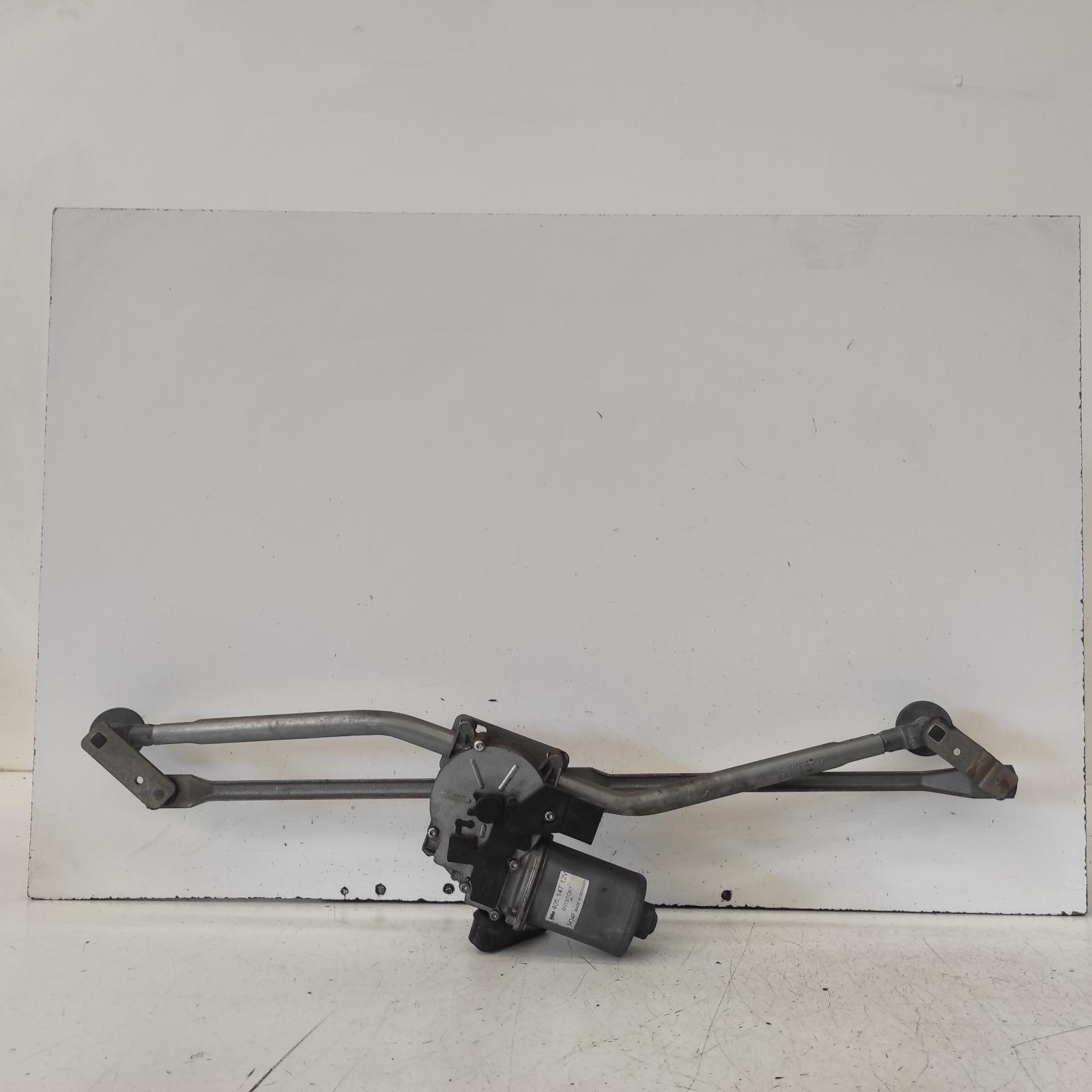 View Auto part Wiper Motor Mercedes Sprinter 2015