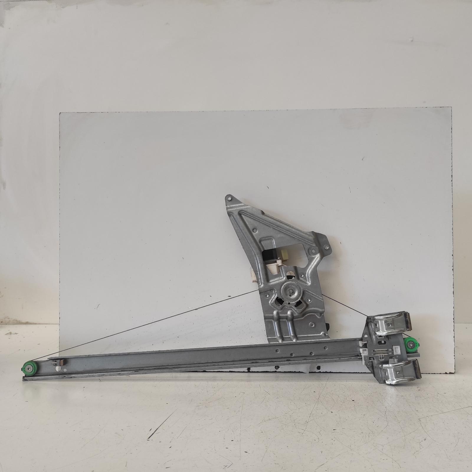 View Auto part Left Front Window Reg/Motor Mercedes Sprinter 2015