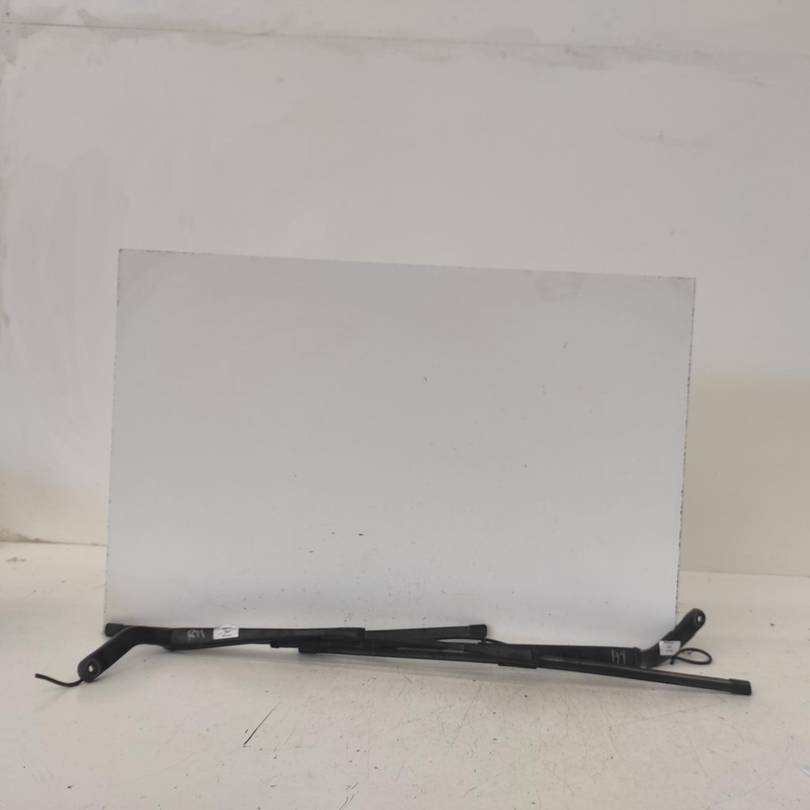 View Auto part Wiper Arm Mercedes Sprinter 2015