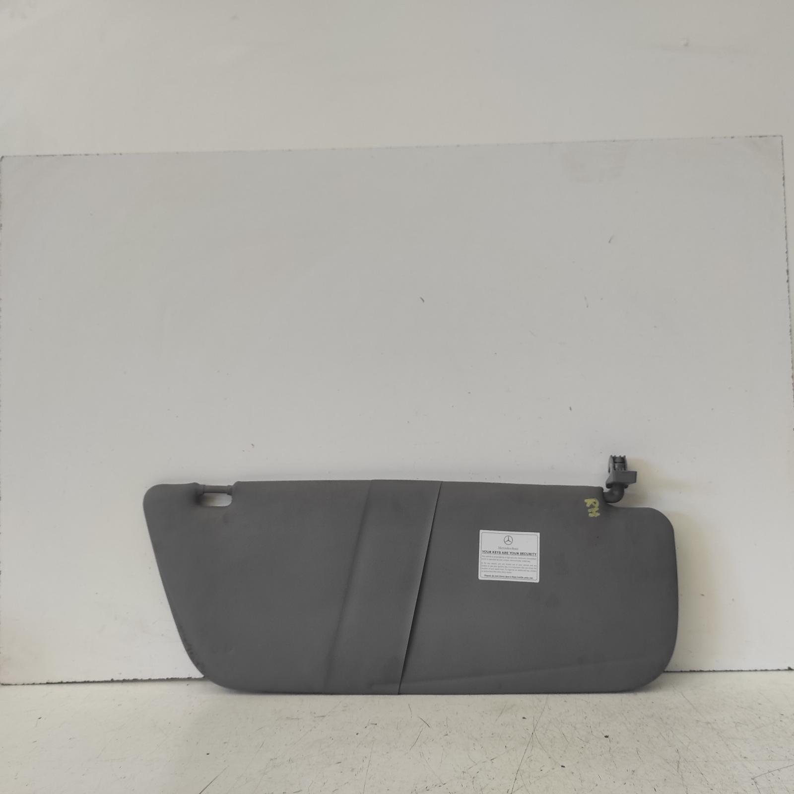 View Auto part Sunvisor Mercedes Sprinter 2015