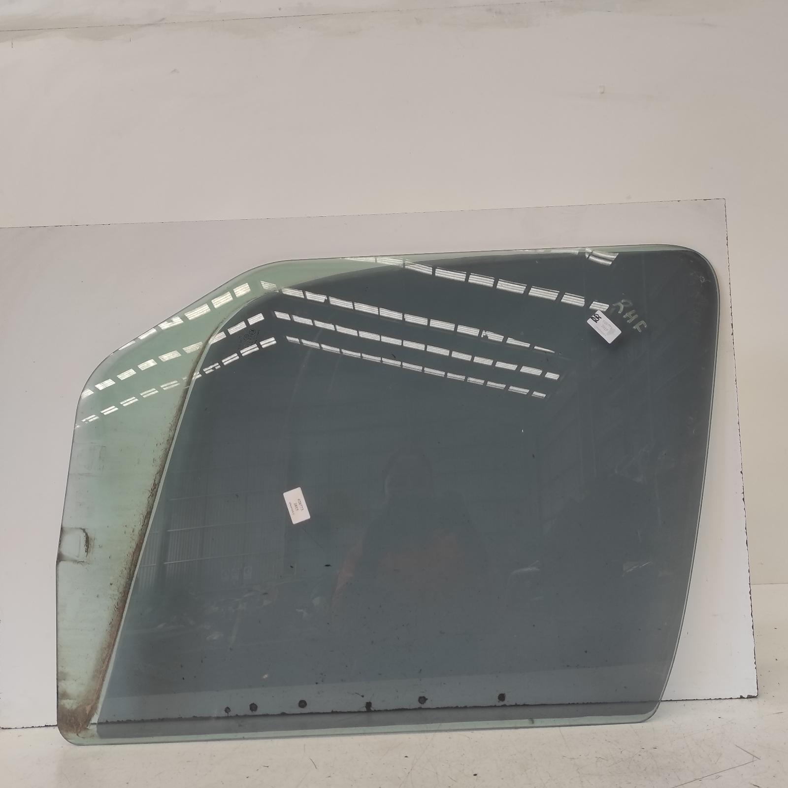 View Auto part Right Front Door Window Mercedes Sprinter 2015