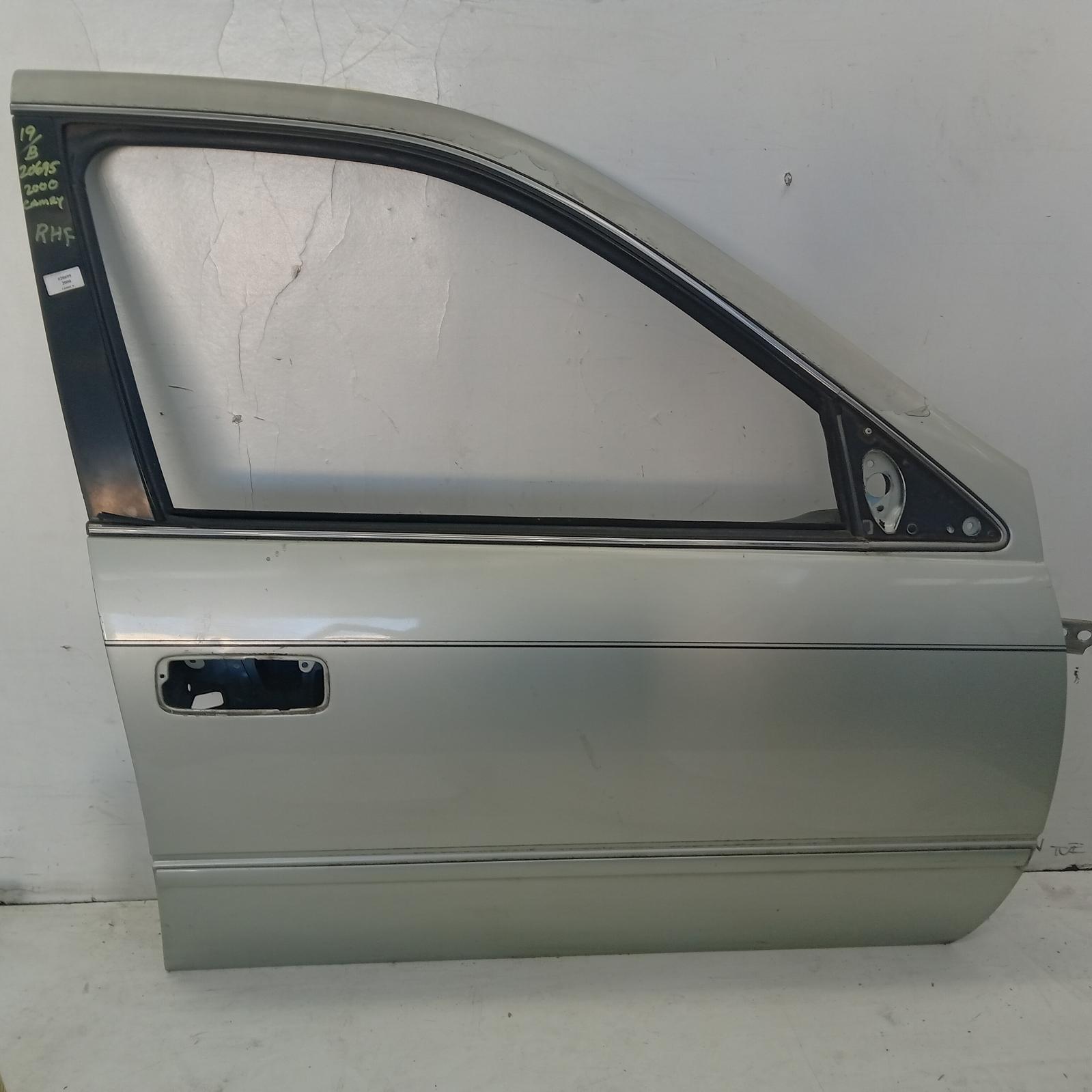 View Auto part Right Front Door Toyota Camry 2000