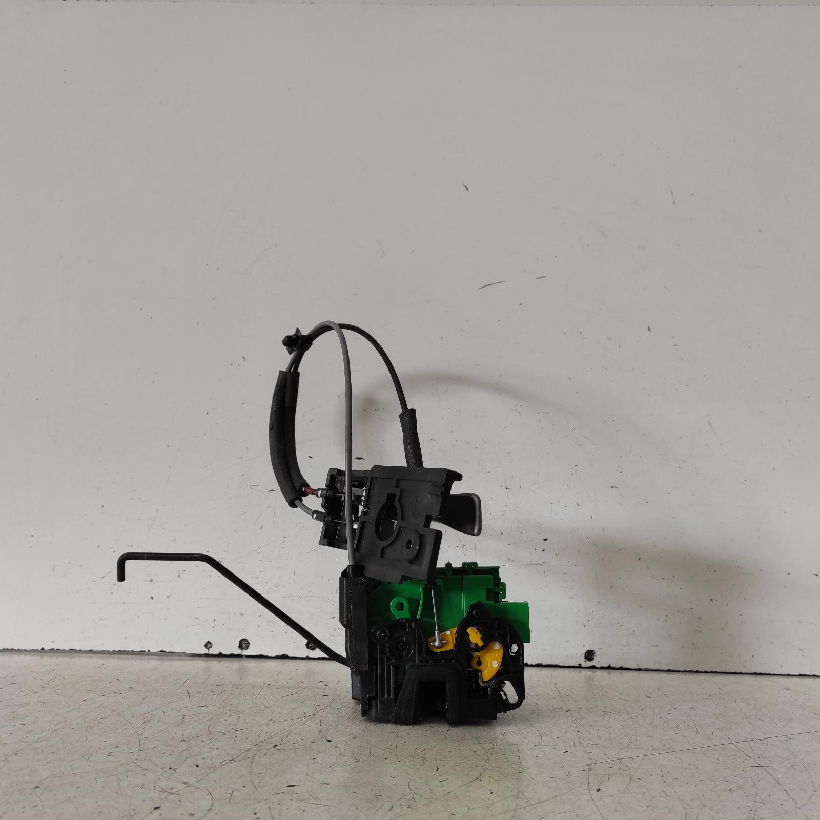 View Auto part Door/Boot/Gate Lock Hyundai Accent 2015