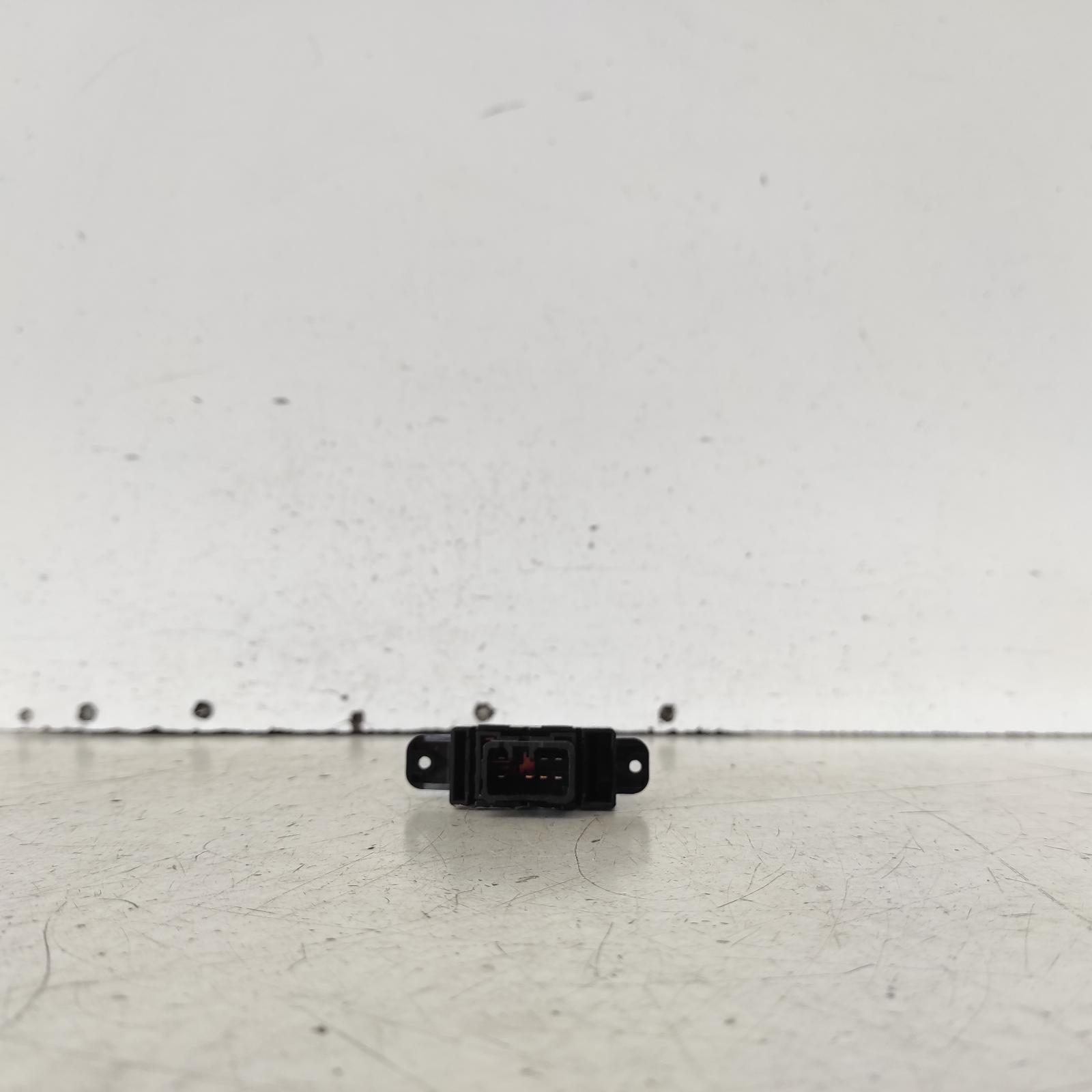 View Auto part Pwr Dr Wind Switch Hyundai Accent 2015