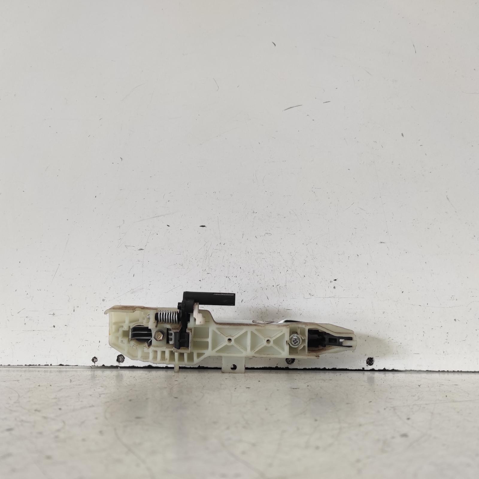 View Auto part Door Handle Hyundai Accent 2015