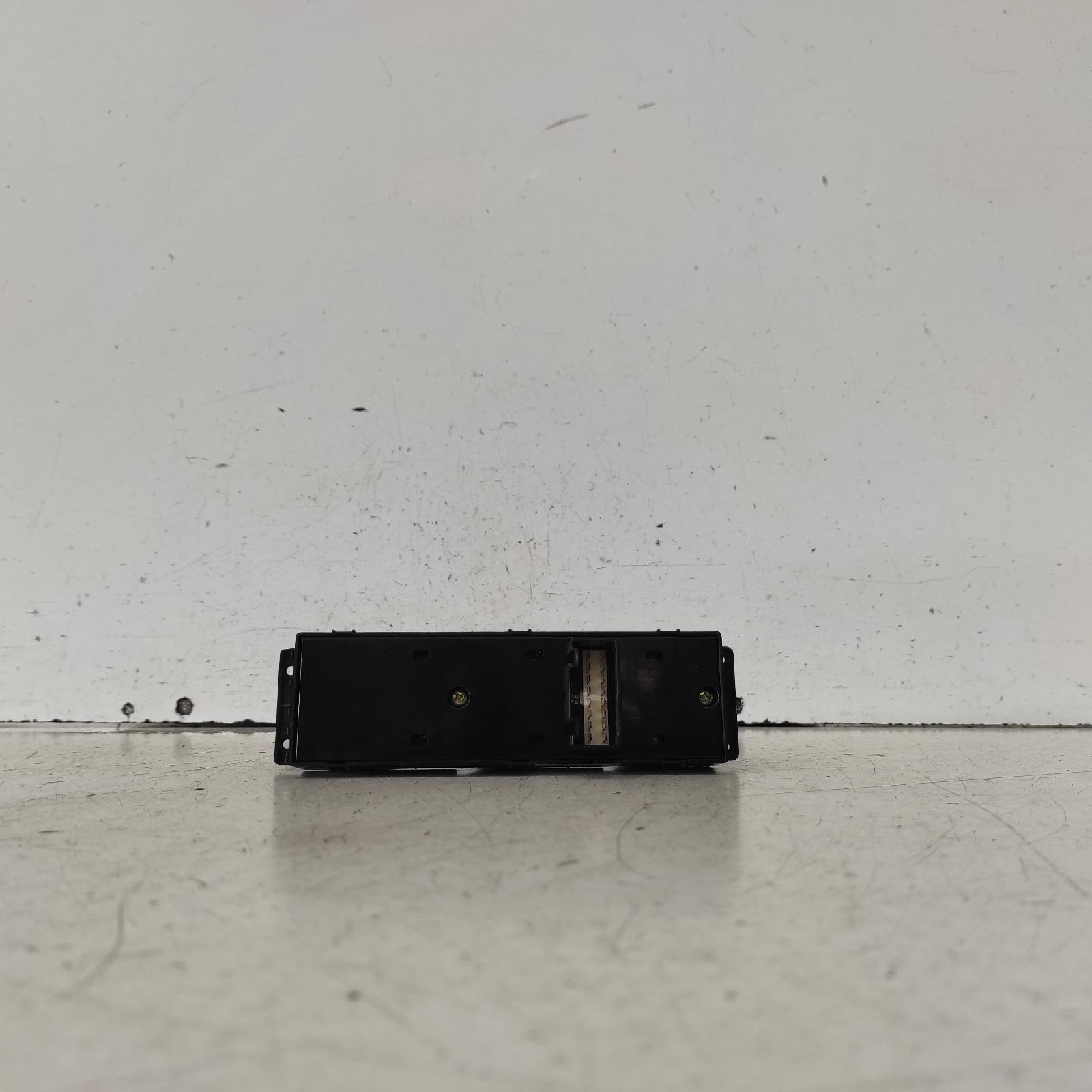 View Auto part Pwr Dr Wind Switch Hyundai Accent 2015